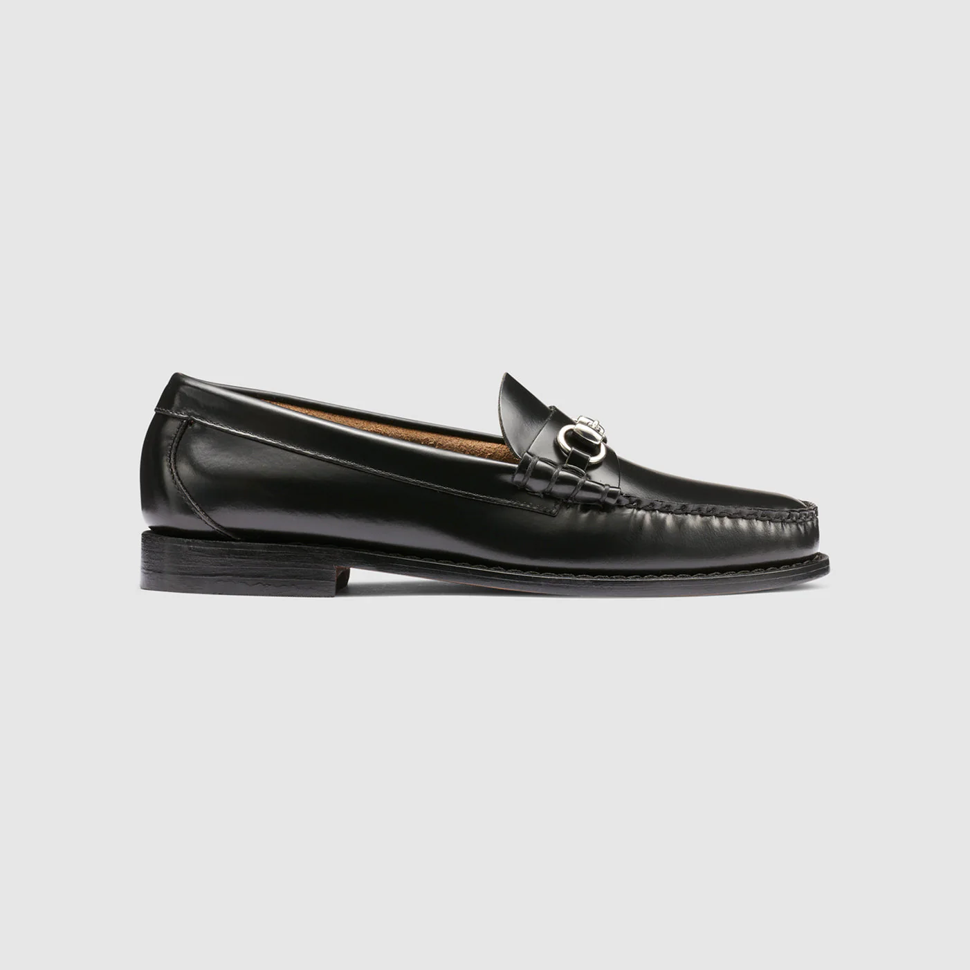 GH BASS Lincoln Bit Weejun Loafer in Black BAZ1W003 | Shop from eightywingold an official brand partner for GH Bass Canada and US.