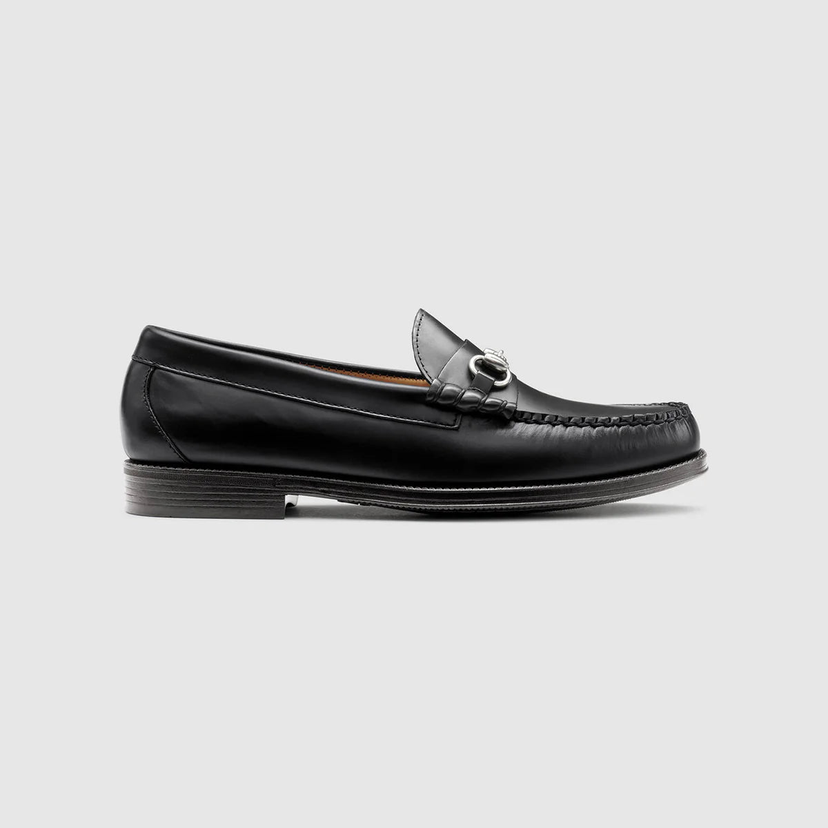 GH BASS Lincoln Bit Easy Weejuns Loafer in Black | eightywingold