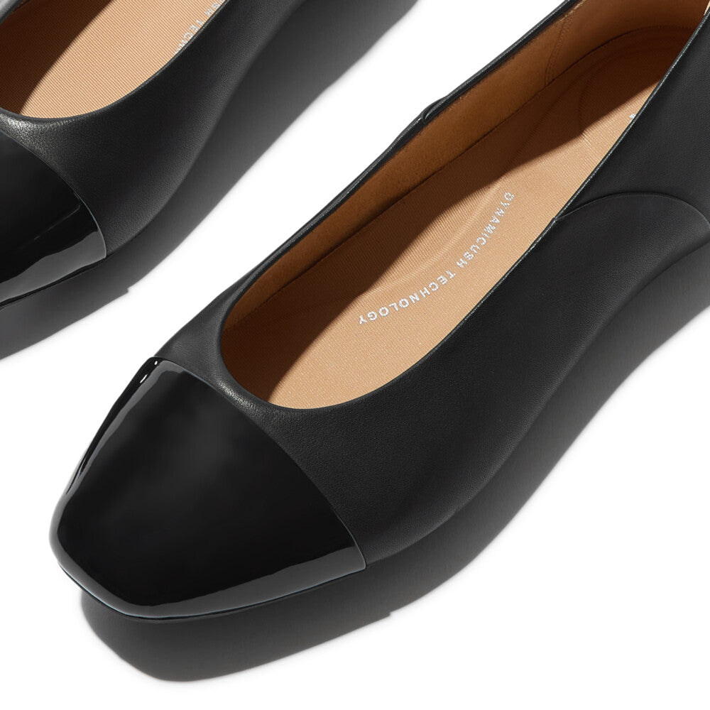 Danser Cap-toe Leather Ballet Flats in All Black
