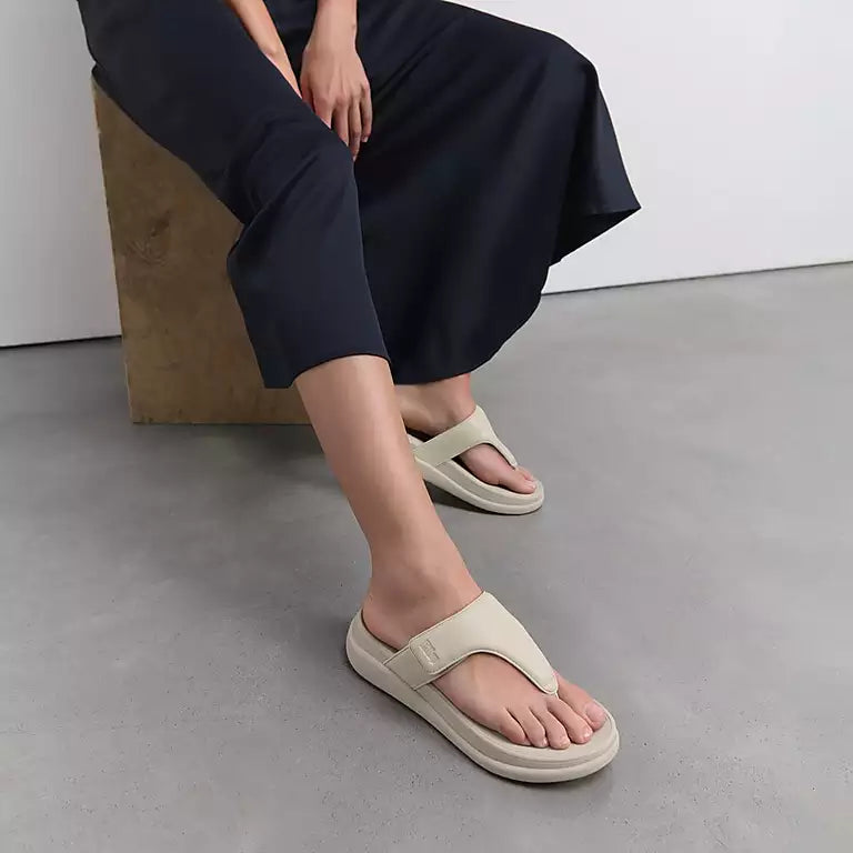 FITFLOP Paris Beige minimalist chunky sole sandals with adjustable fit in Canada