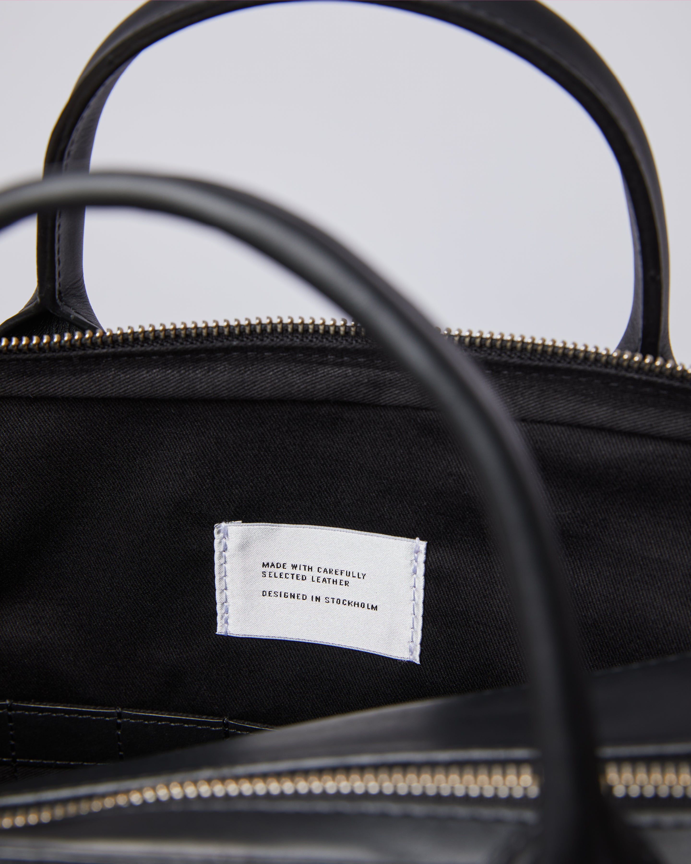 Sandqvist Seth Leather Briefcase in Black SQA1129 from eightywingold | official brand partner of Sandqvist US & Canada