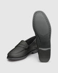 GH BASS Whitney Easy Weejuns Loafer in Black BAX3W018 | Shop from eightywingold an official brand partner for GH Bass Canada and US.