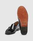 GH BASS Whitney Venetian Weejuns Loafer in Black BAX4W959 | Shop from eightywingold an official brand partner for GH Bass Canada and US.