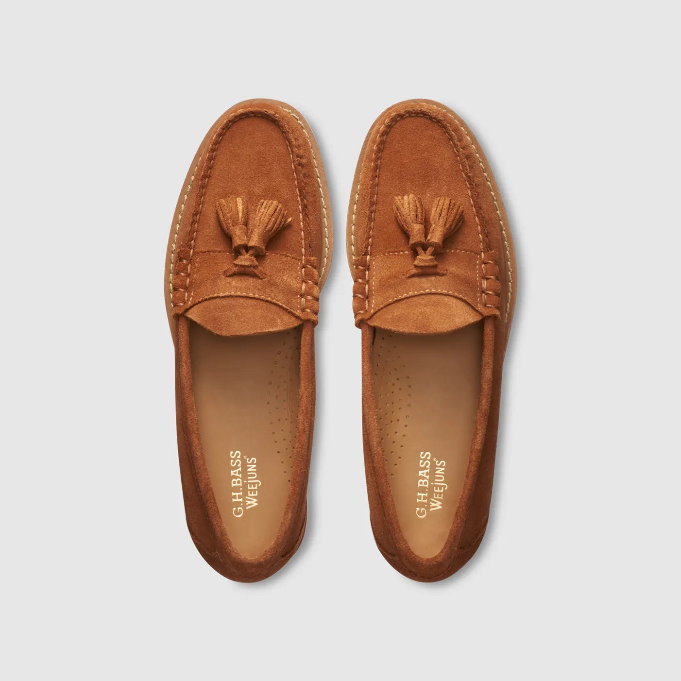 GH BASS Lennox Tassel Weejun in Tan BAZ3W475 | Shop from eightywingold an official brand partner for GH Bass Canada and US.