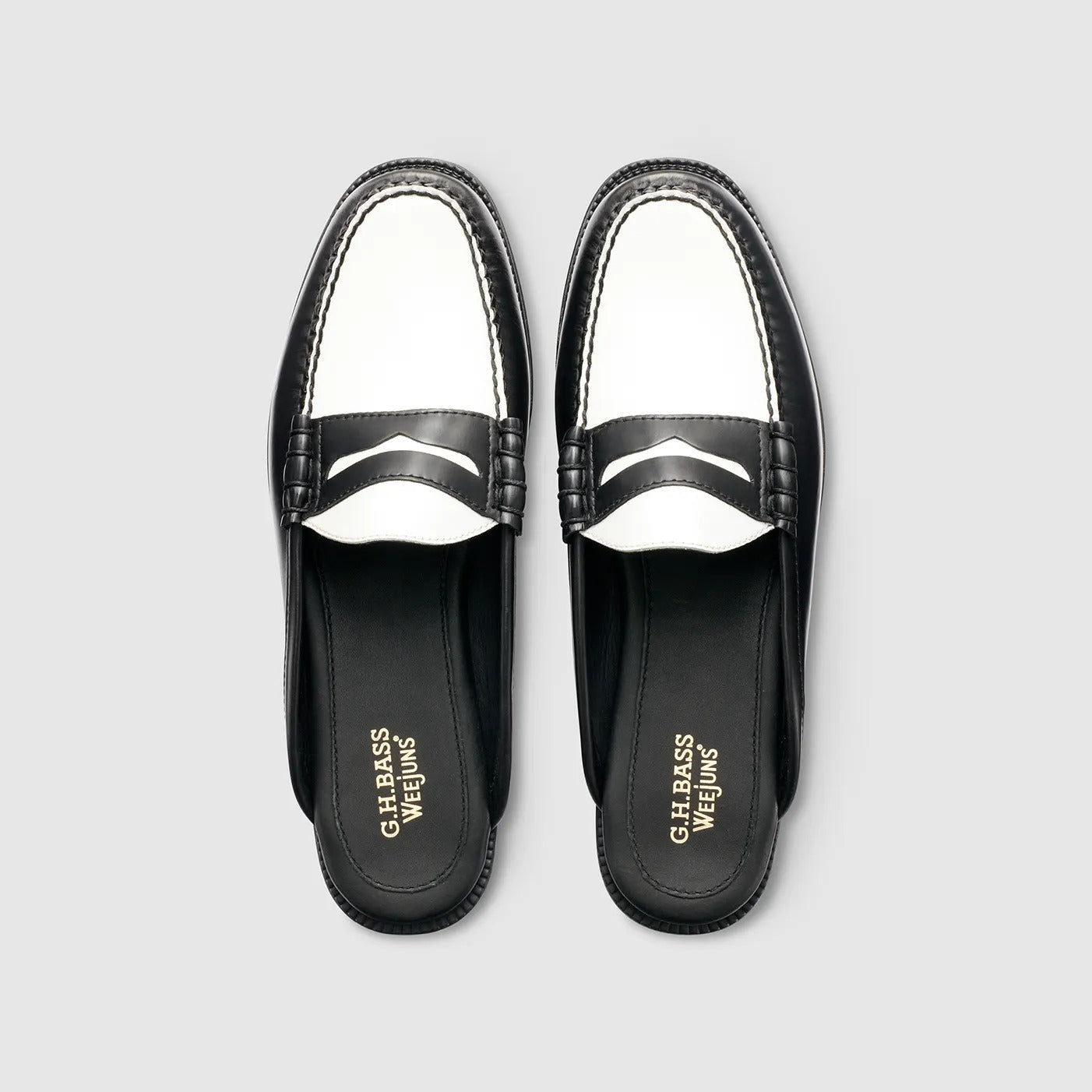GH BASS Winston Mule Easy Weejun in Black/White BAZ4W448 | Shop from eightywingold an official brand partner for GH Bass Canada and US.