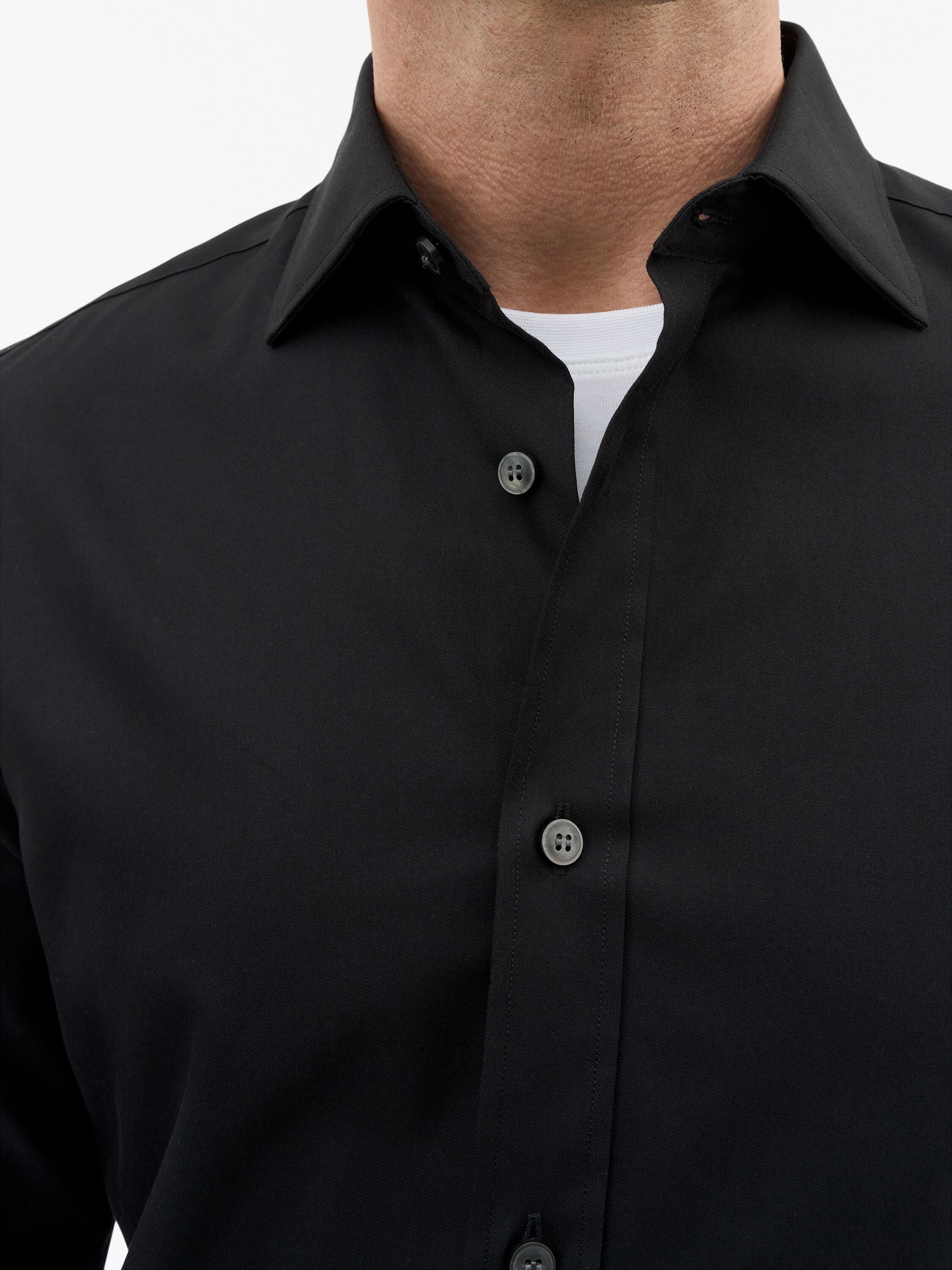 Shop Adley C Shirt in Black from Tiger of Sweden 111022 050 | eightywingold | An official brand partner of Tiger of Sweden