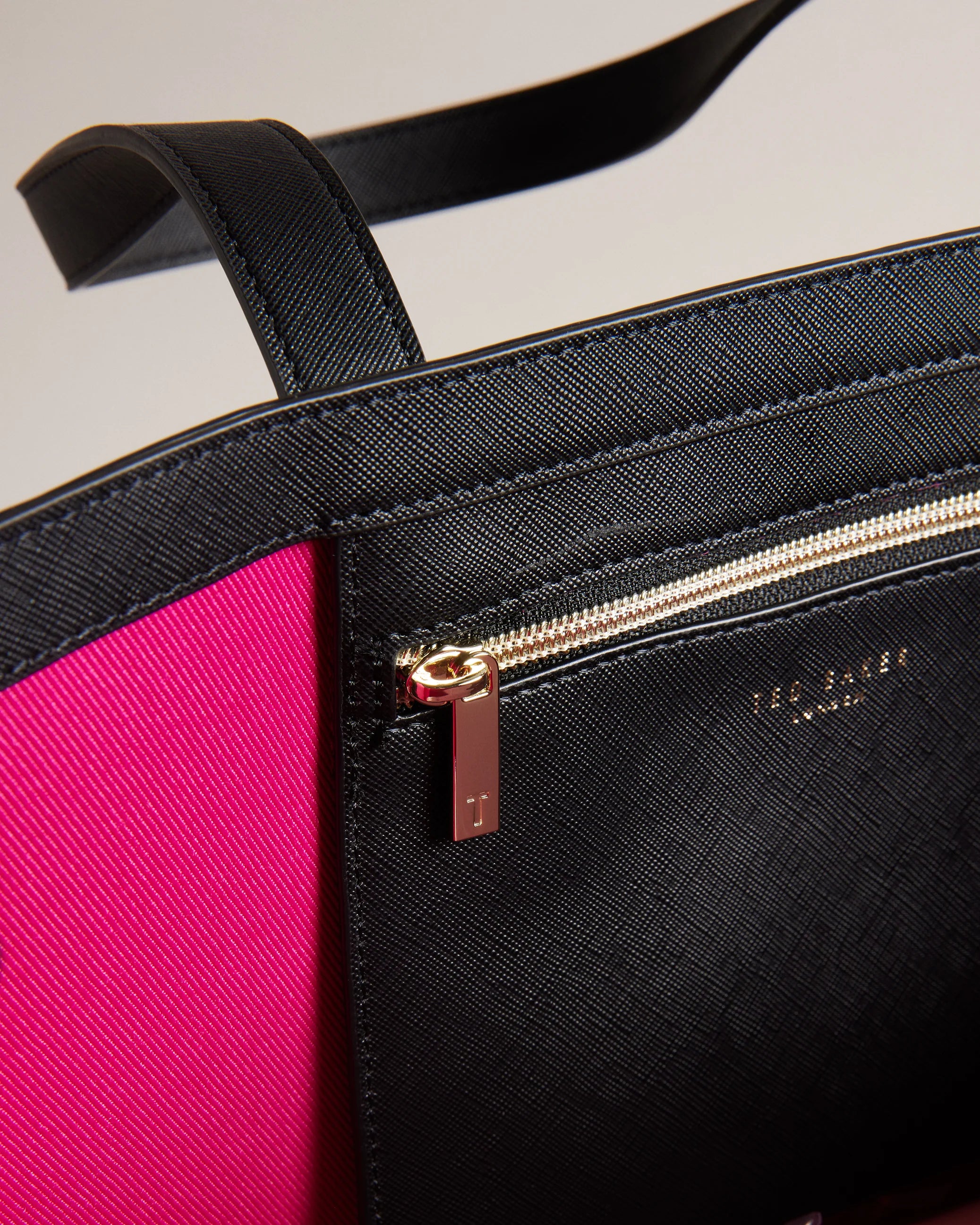 Ted Baker Malacon Icon Bag in Pink 266688 | Shop from eightywingold an official brand partner for Ted Baker in Canada and US.
