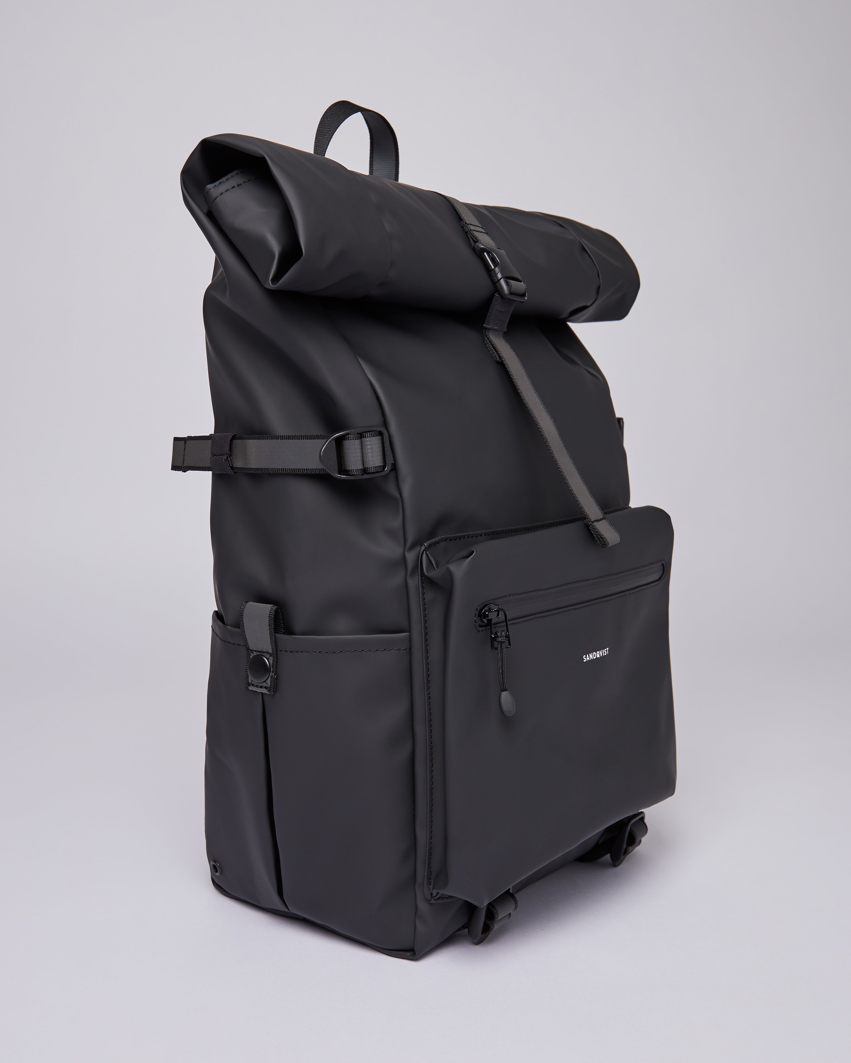 Sandqvist Ruben 2.0 Backpack in Black SQA1609 | Shop from eightywingold an official brand partner for Sandqvist Canada and US. 
