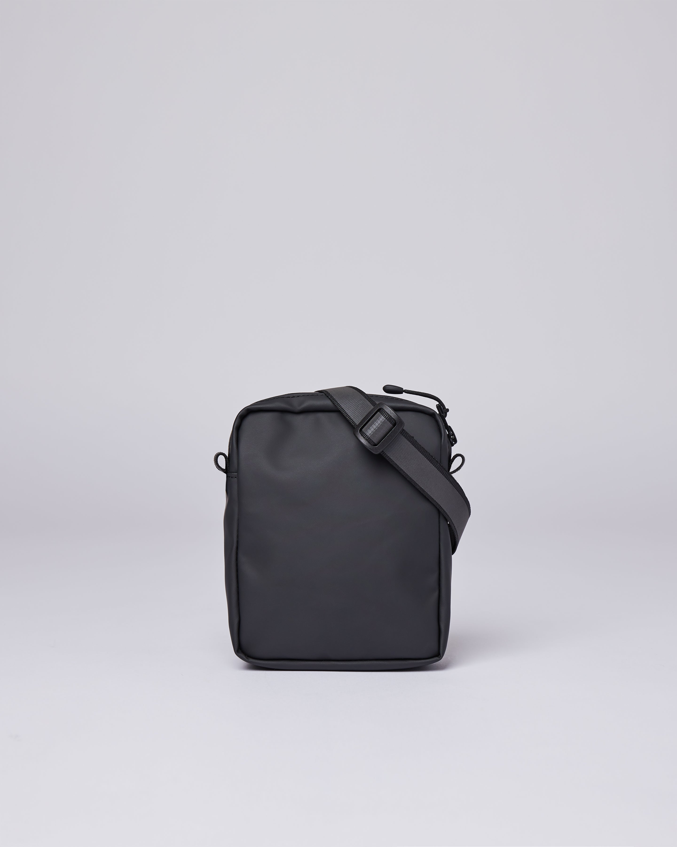 Sandqvist Poe Shoulder Bag in Black SQA1786 | Shop from eightywingold an official brand partner for Sandqvist Canada and US. 