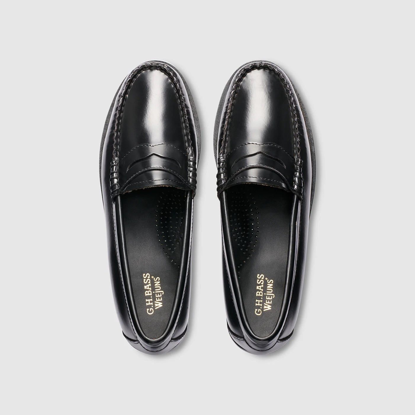 G.H. Bass Whitney Weejuns Loafer in Black BAX1W001 | Shop from eightywingold an official brand partner for G.H. Bass Canada and US.