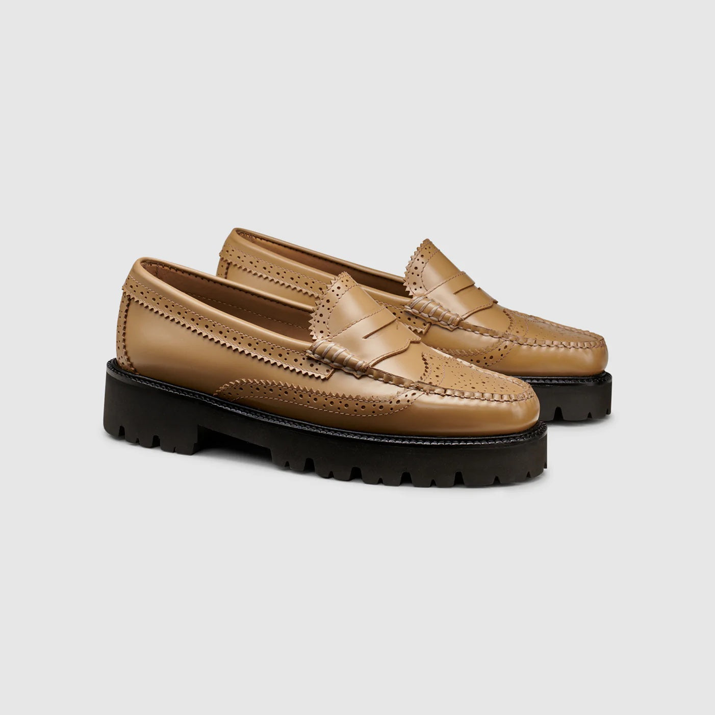 GH BASS Whitney Brogue Super Lug Weejuns Loafer in Tan BAX4W948 | Shop from eightywingold an official brand partner for GH Bass Canada and US.