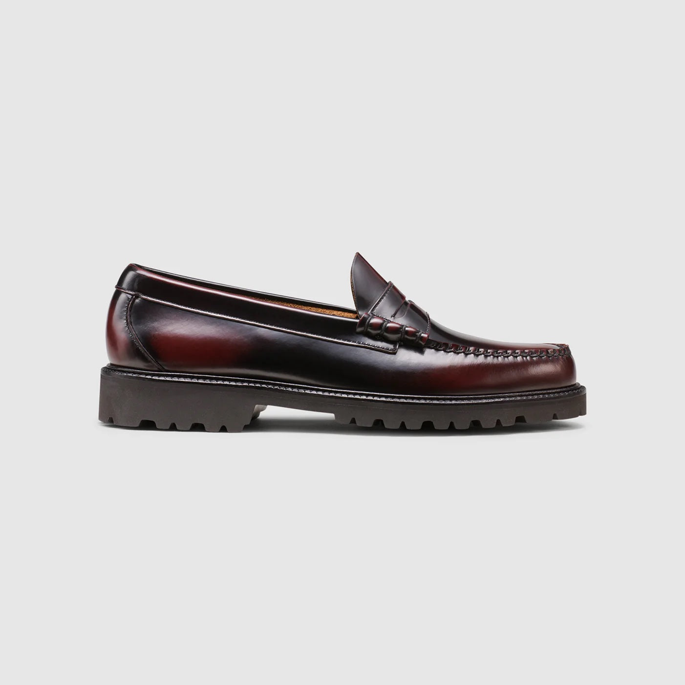 GH BASS Larson Lug Brush Off Weejuns Loafer in Wine BAZ4W477 | Shop from eightywingold an official brand partner for GH Bass Canada and US.