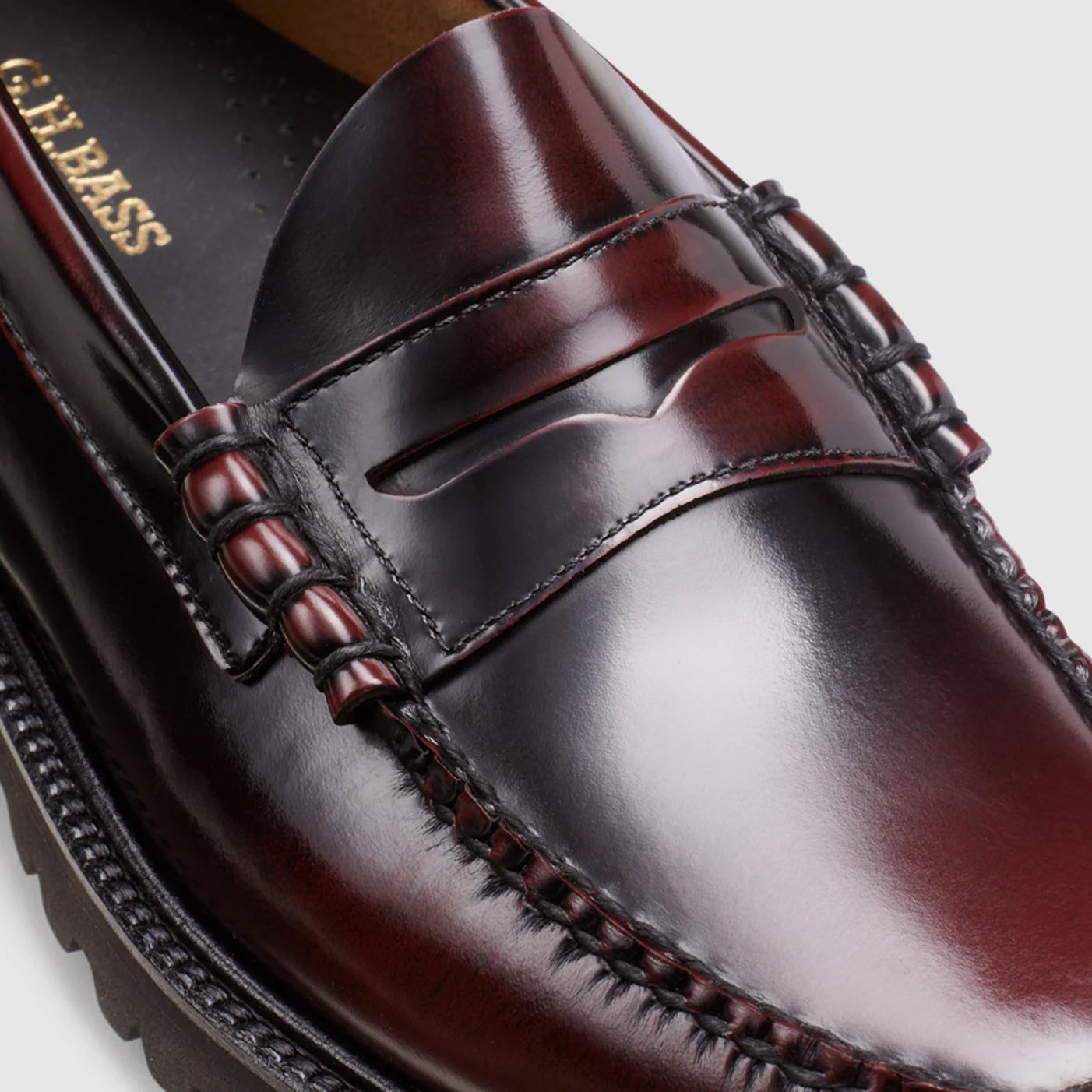 GH BASS Larson Lug Brush Off Weejuns Loafer in Wine BAZ4W477 | Shop from eightywingold an official brand partner for GH Bass Canada and US.