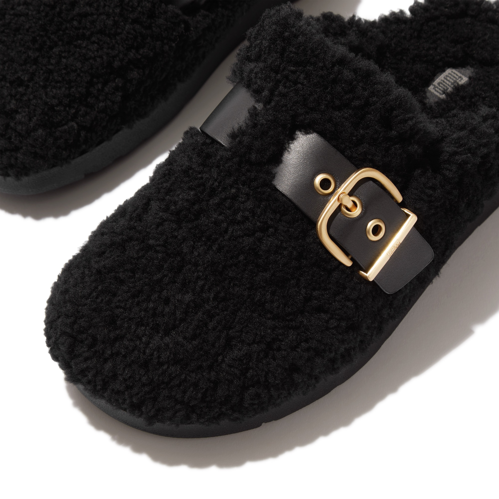 FITFLOP Gen-FF Buckle Curly Shearling Leather Mules in Black IB6 | Shop from eightywingold an official brand partner for Fitflop Canada and US.