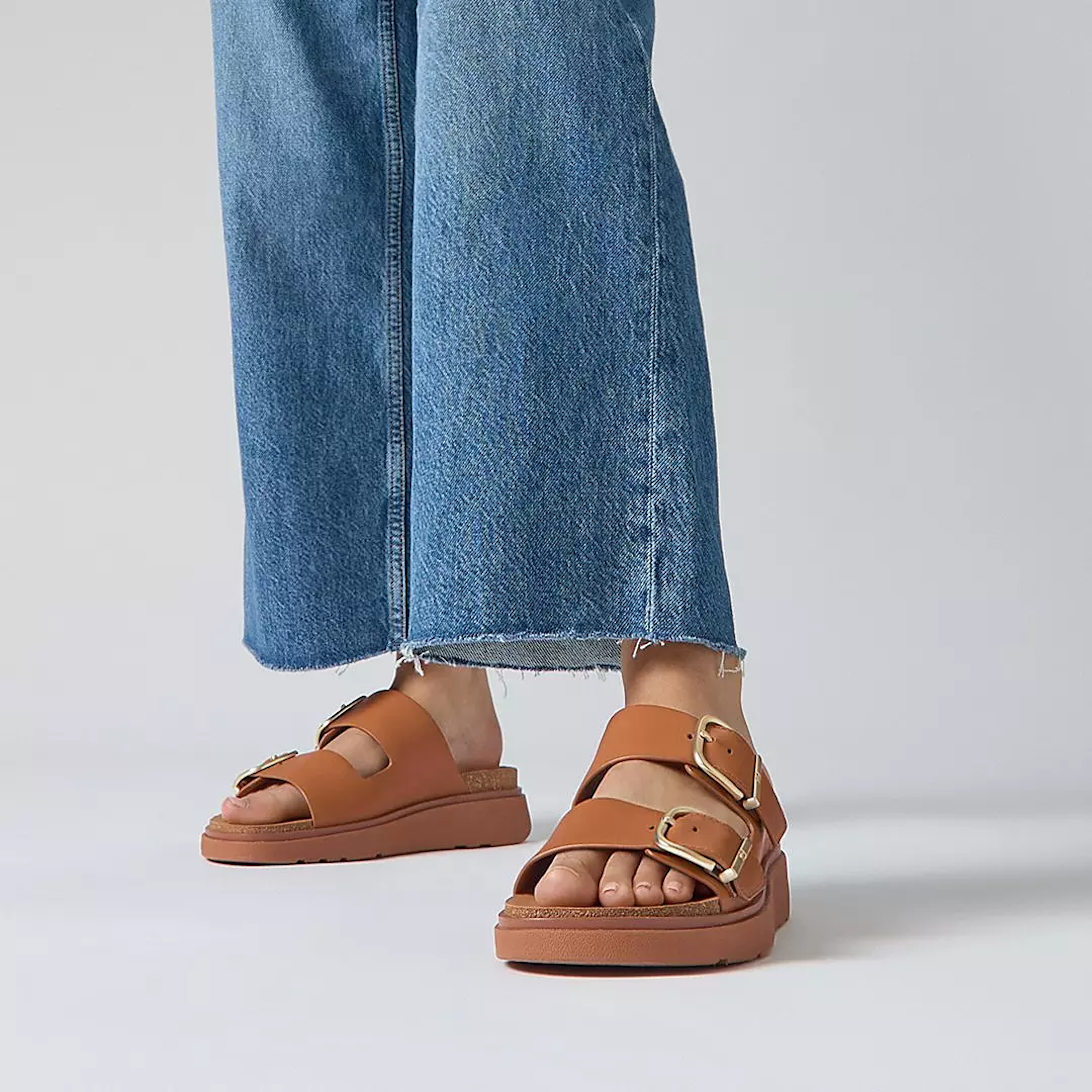 FITFLOP Gen-Ff Buckle Two-Bar Leather Slides in Light Tan  HE8 | Shop from eightywingold an official brand partner for Fitflop Canada and US.