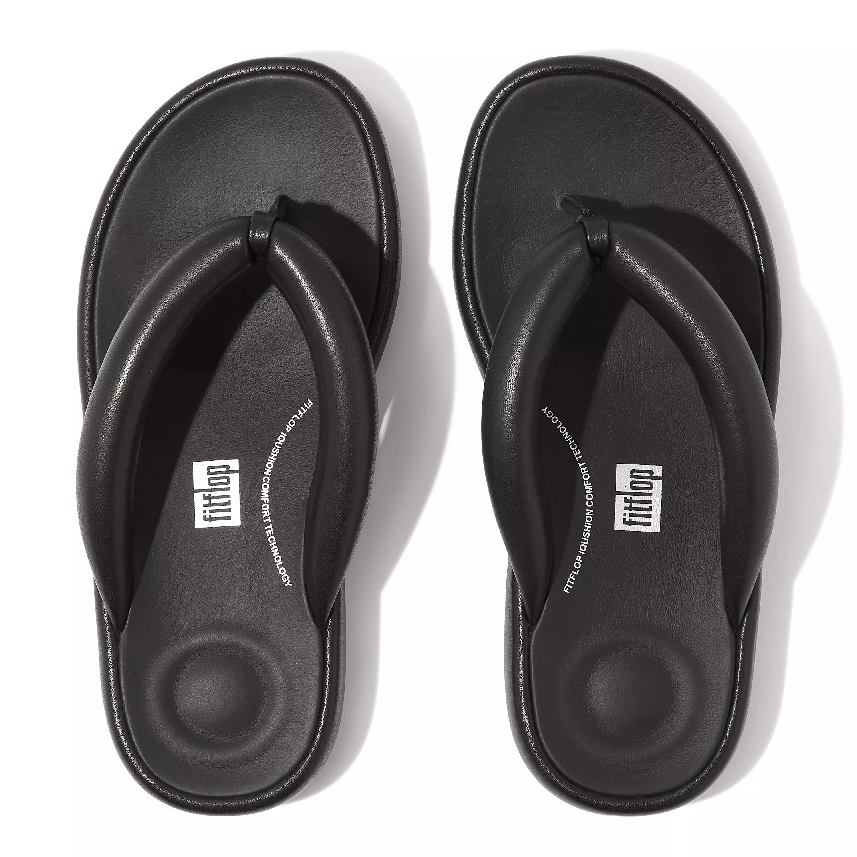 FITFLOP Iqushion D-Luxe Padded Leather Flip-Flops in Black HF5 | Shop from eightywingold an official brand partner for Fitflop Canada and US.