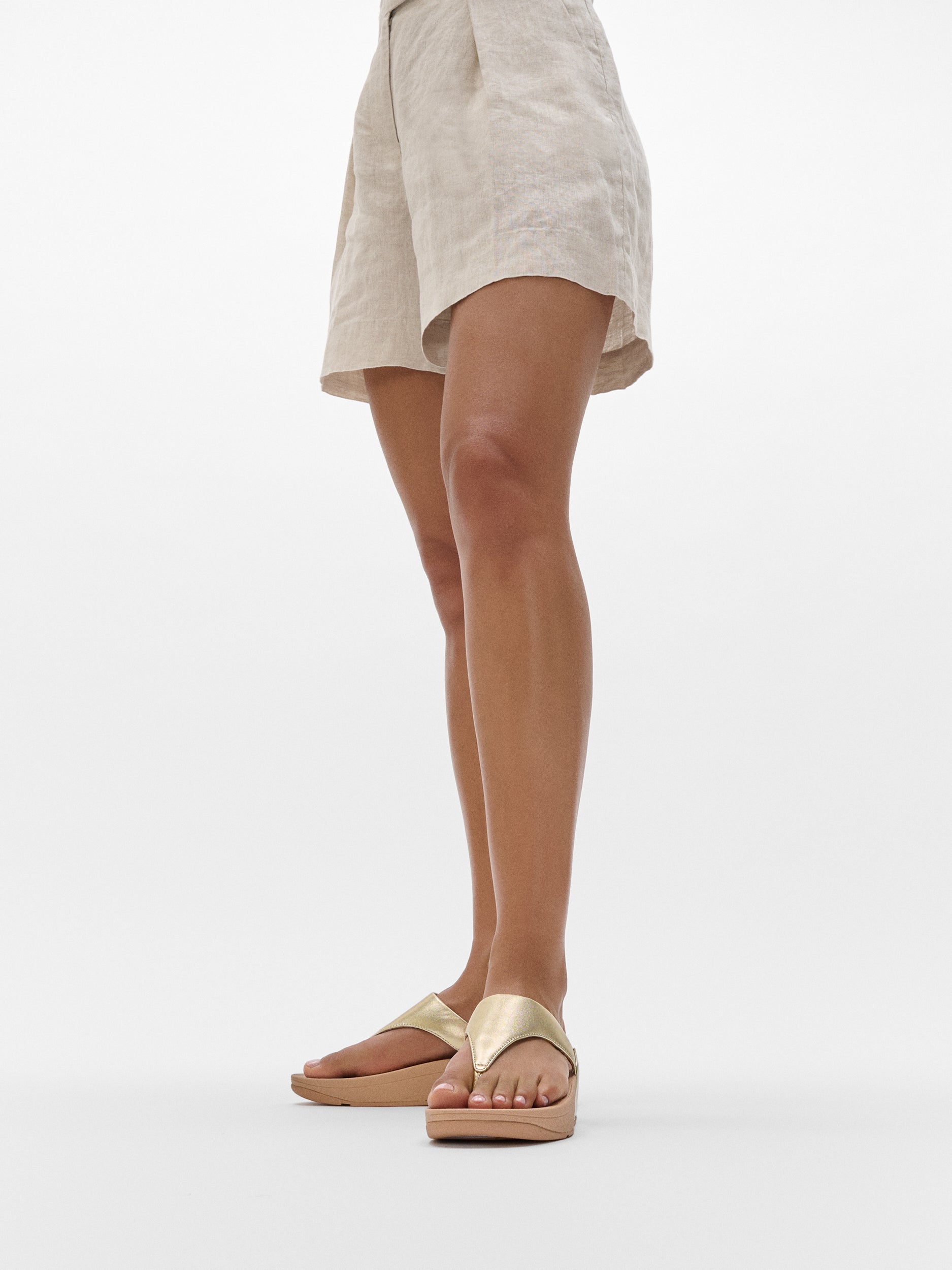 Lulu Leather Toe Post