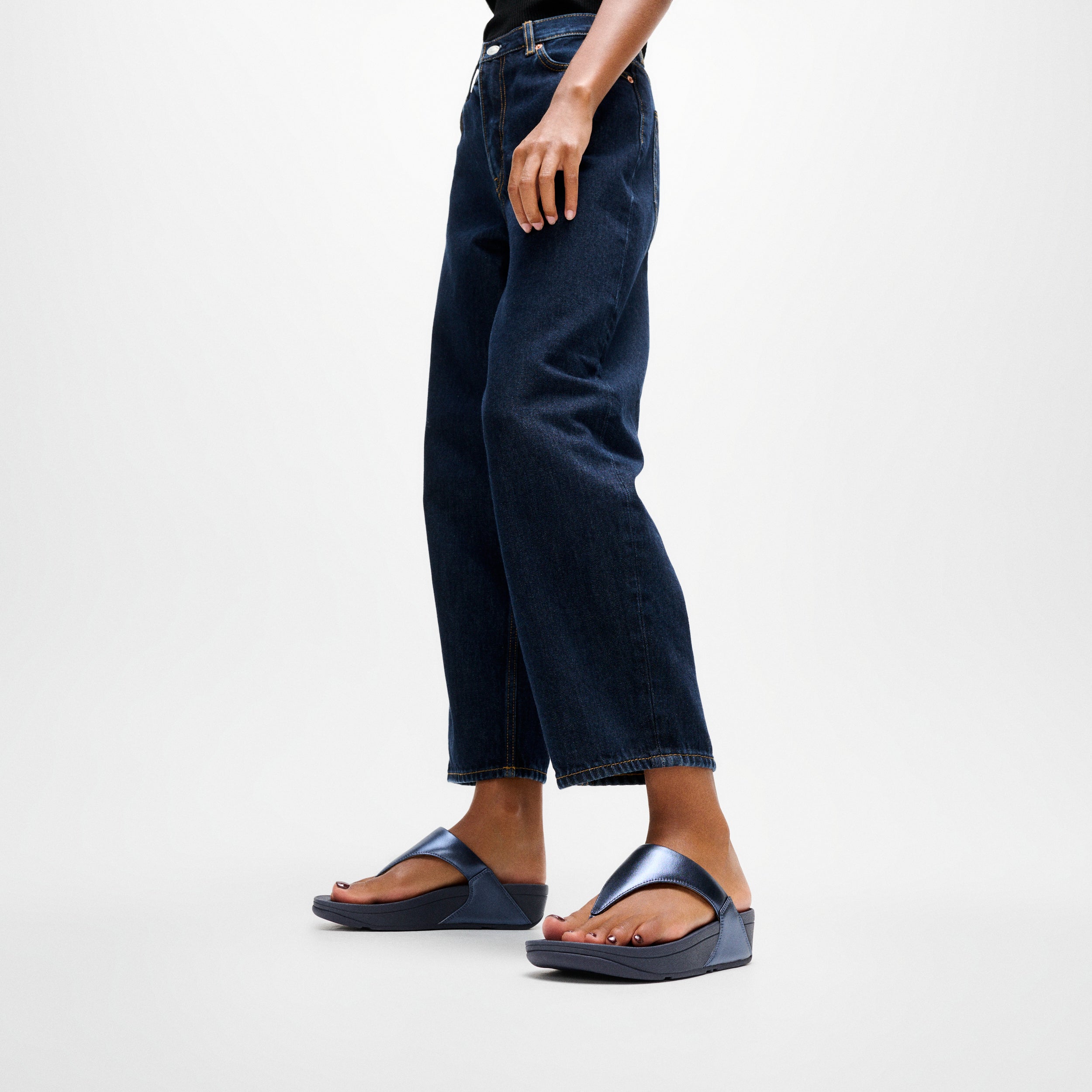 Lulu Leather Toe Post