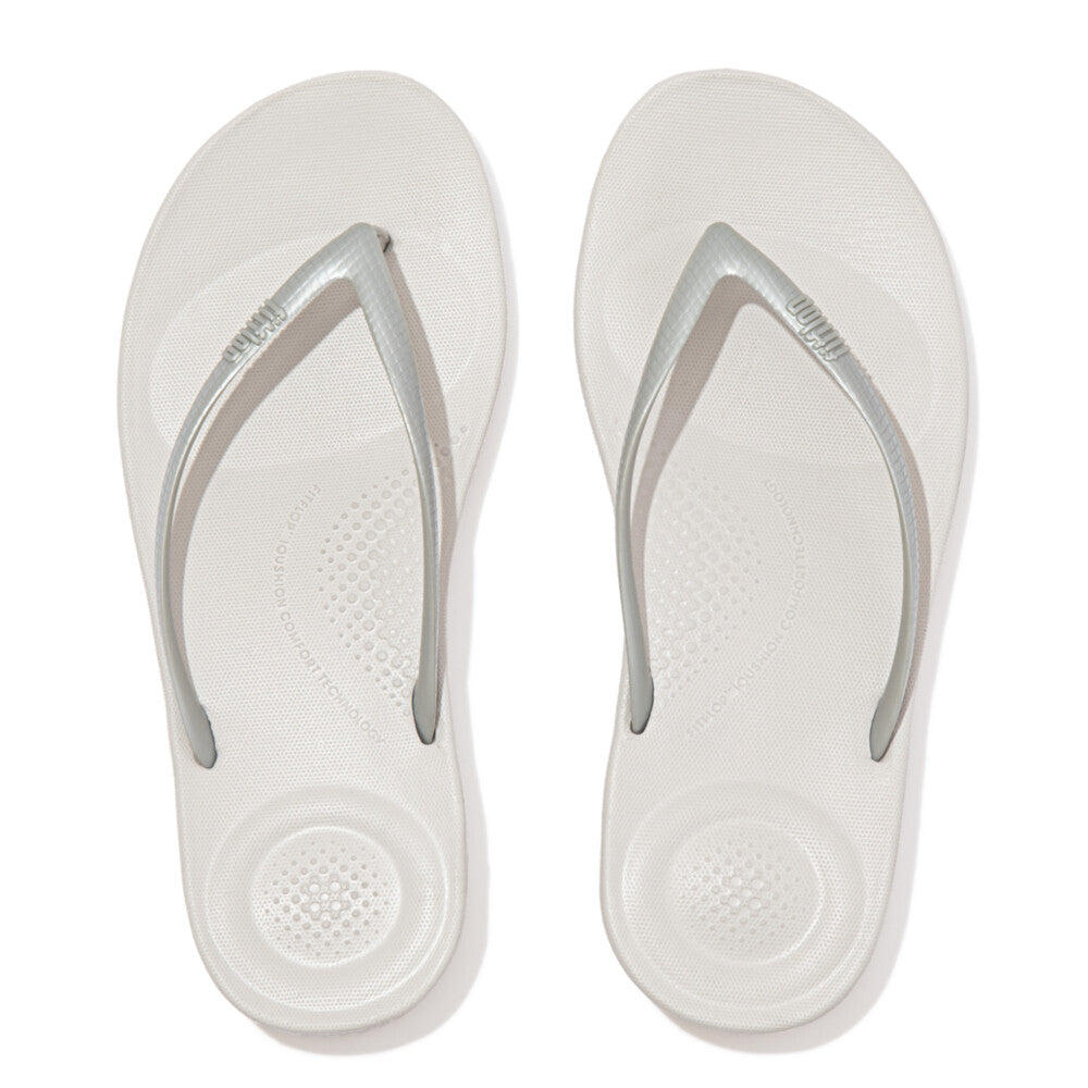 FITFLOP Iqushion Ergonomic Flip-Flops in Silver E54 | Shop from eightywingold an official brand partner for Fitflop Canada and US.