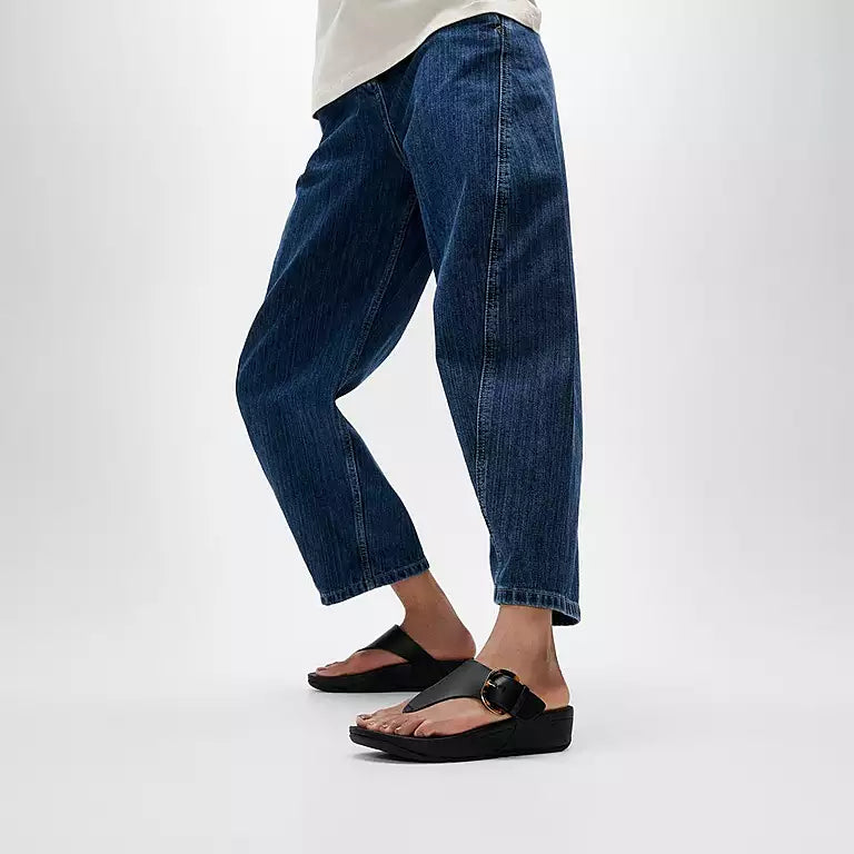 Classic Black FITFLOP Lulu sandals in Canada with triple-density cushioning and slip-resistant rubber outsole