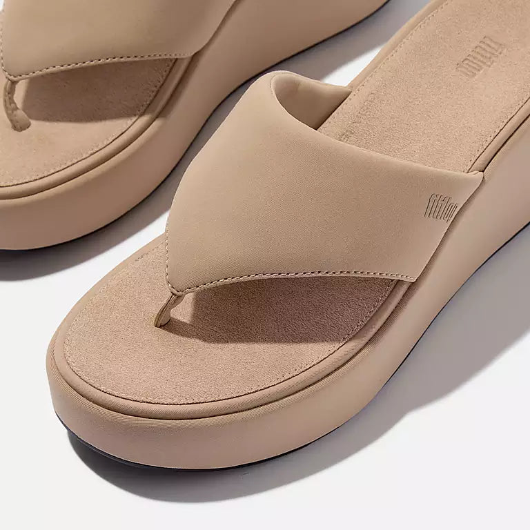Classic Beige FITFLOP PlatFForm sandals in Canada with high-wedge CushX midsole and toe-post design