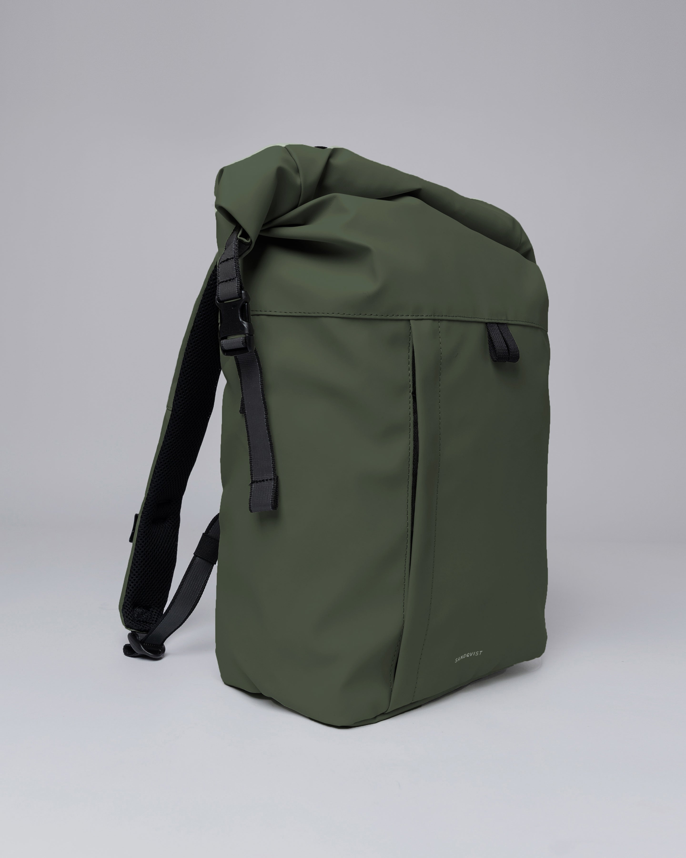 Sandqvist Konrad Backpack in Green SQA2183 | Shop from eightywingold an official brand partner for Sandqvist Canada and US. 