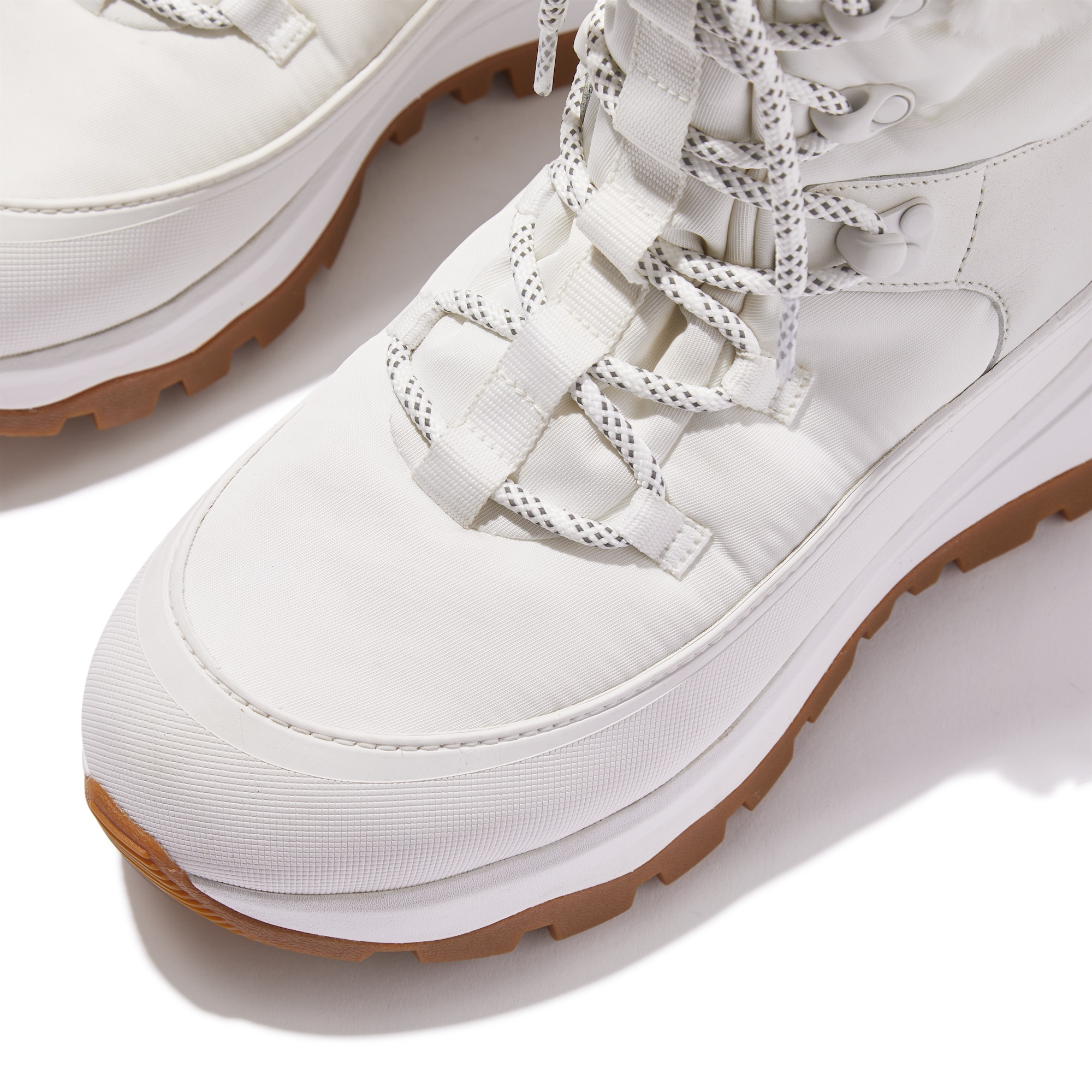 FITFLOP Neo-D-Hyker Mid-Calf Outdoor Boots in White IG3 | Shop from eightywingold an official brand partner for Fitflop Canada and US.