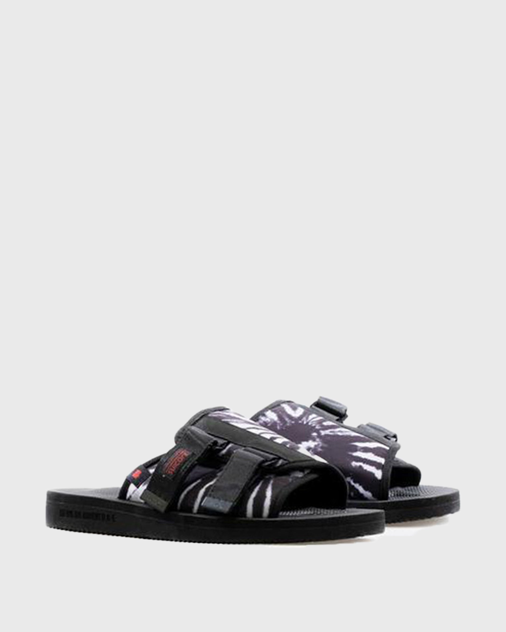 Nice Kicks SUICOKE Edition KAW slide in black