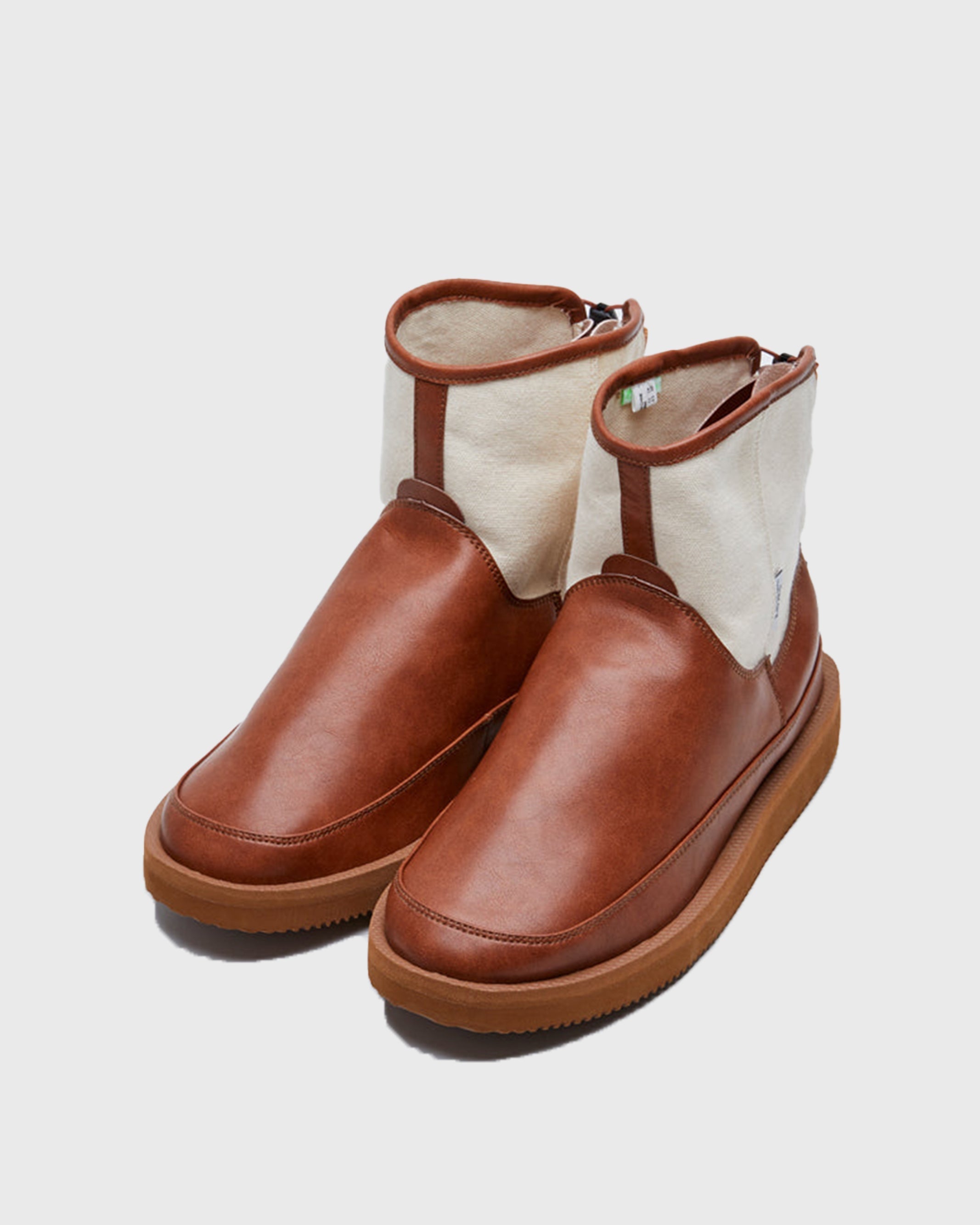 SUICOKE CQ-CAab boots with brown PU leather and off white cotton canvas upper part, EVA antibacterial footbed and original SUICOKE sole. From Fall/Winter 2021 collection on SUICOKE Official US & Canada Webstore. OG 155CAAB BROWN X OFF WHITE