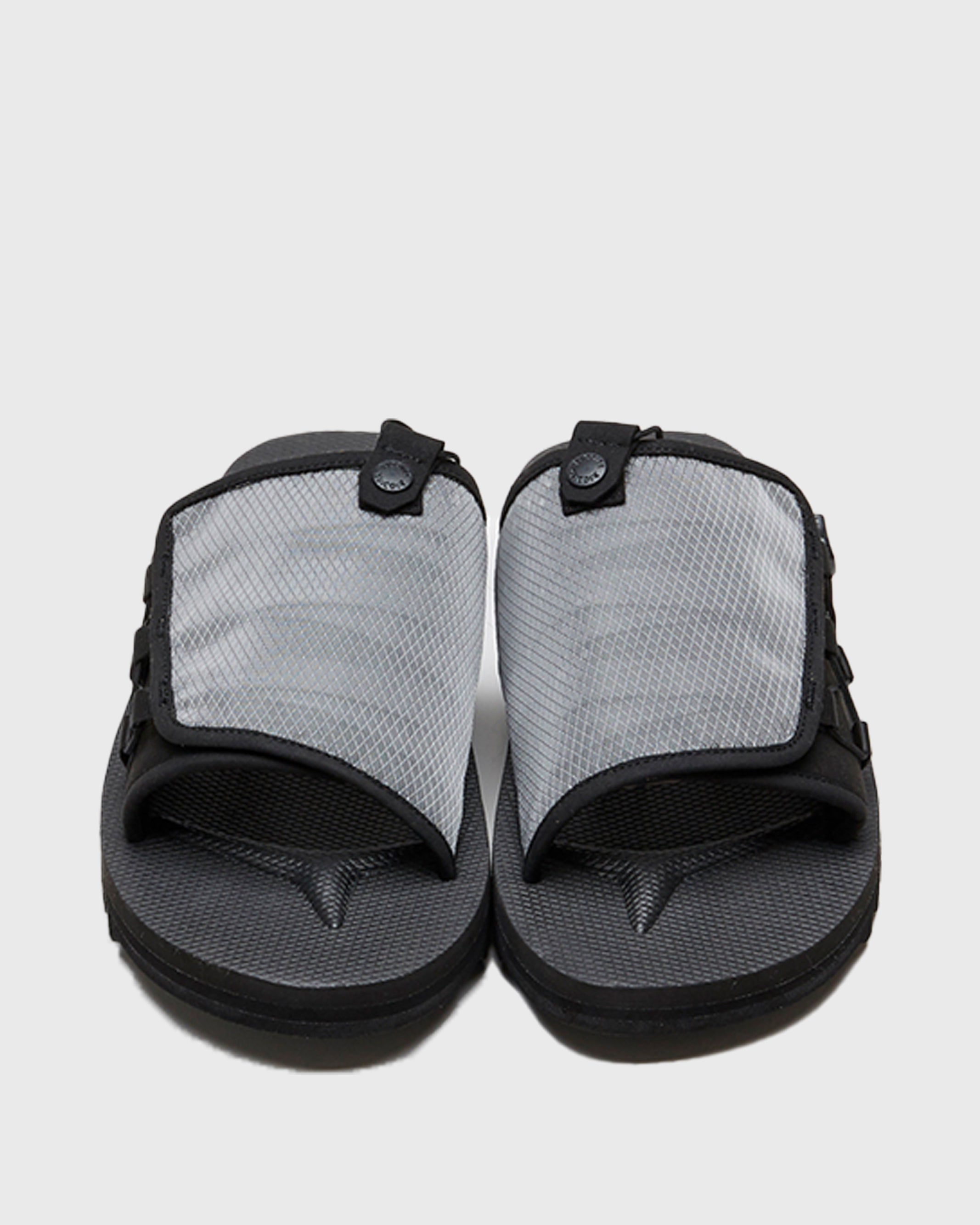 SUICOKE DAO-2ab in Black OG-195-2AB | Shop from eightywingold an official brand partner for SUICOKE Canada and US.