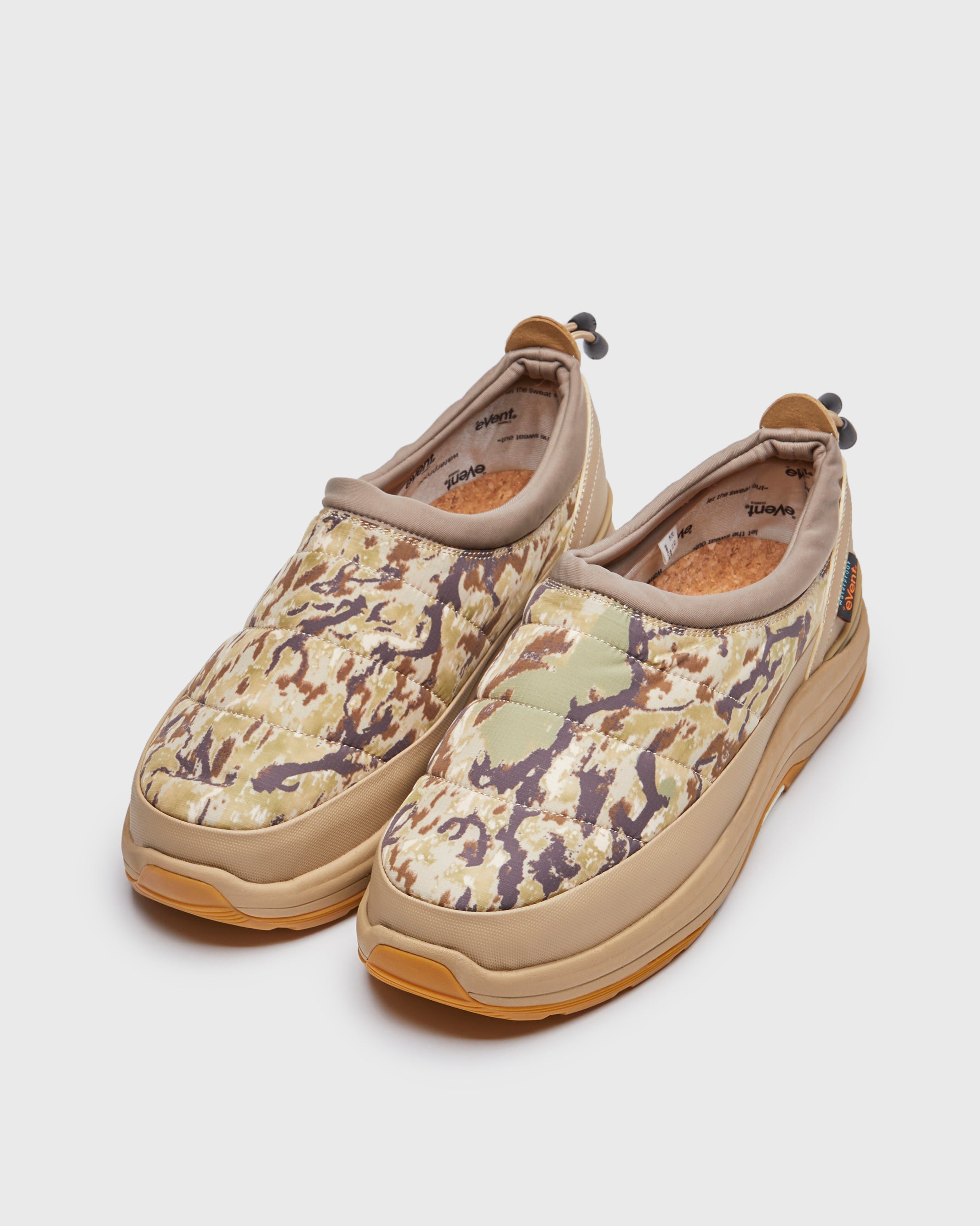 SOUTH2 WEST8 x SUICOKE PEPPER shoes with beige pattern printed upper with original SOUTH2 WEST8 design and beige midsole and sole. From Fall Winter 2023 collection on SUICOKE Official US & Canada Webstore. OG-235EVS2W8 BEIGE