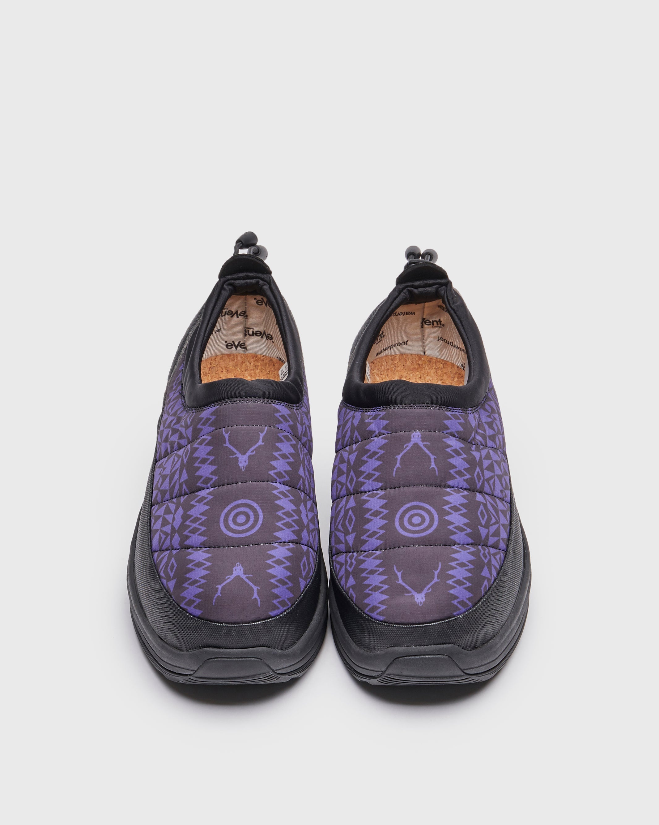 SOUTH2 WEST8 x SUICOKE PEPPER shoes with black pattern printed upper with original SOUTH2 WEST8 design and black midsole and sole. From Fall Winter 2023 collection on SUICOKE Official US & Canada Webstore. OG-235EVS2W8 BLACK