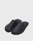 SUICOKE LIPPER slides with PU Leather upper, black flat-type original sole. From SS22 collection on SUICOKE Official US & Canada Webstore.