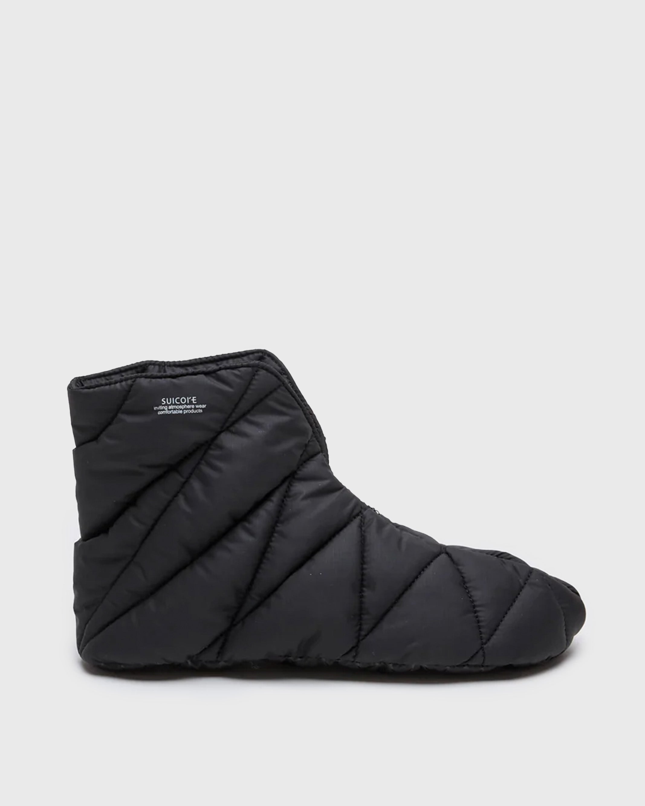 SUICOKE P-SOCK in Black OG-325 | Shop from eightywingold an official brand partner for SUICOKE Canada and US.