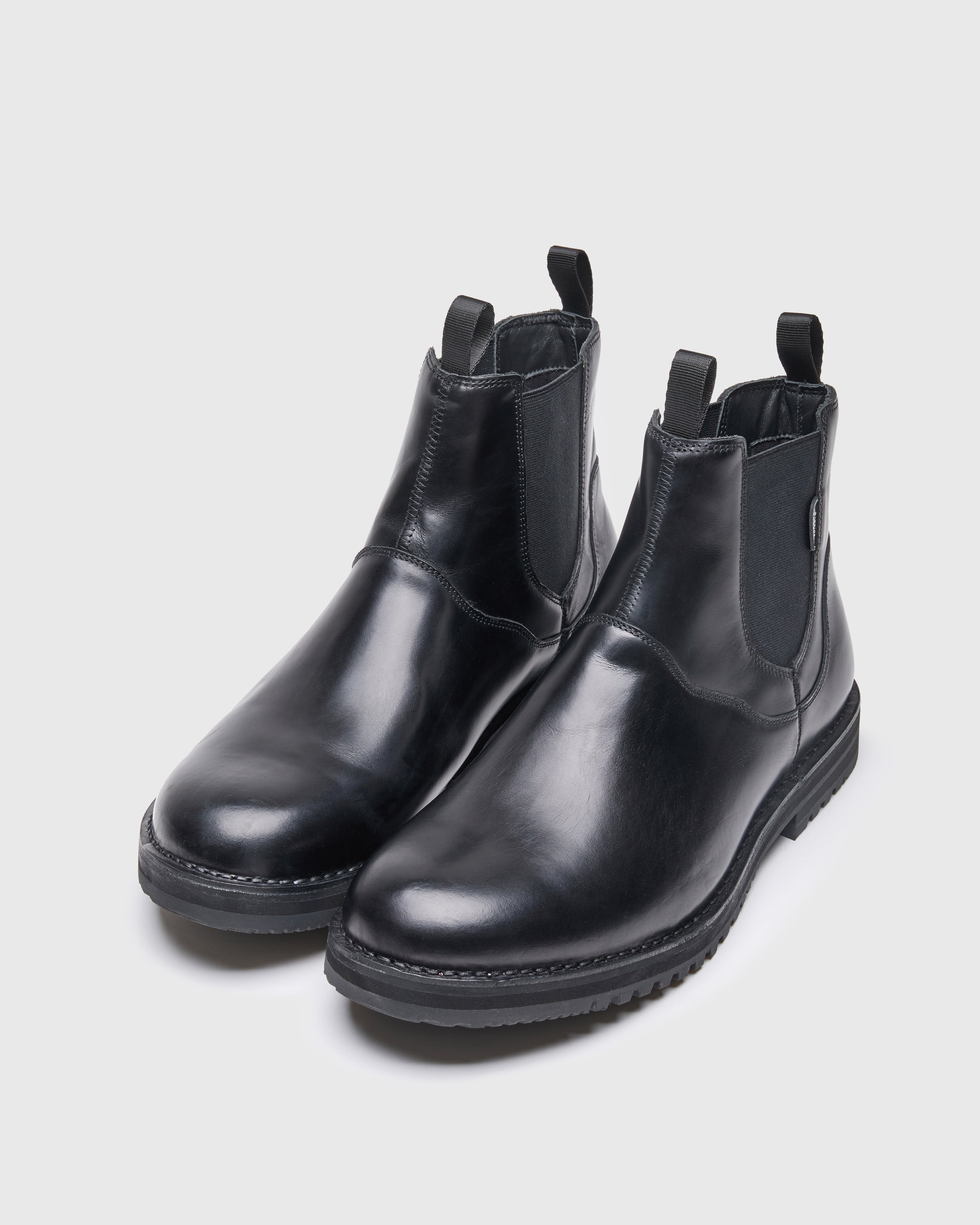 Shop GORE-2-Lwp (OG-382-2Lwp) in BLACK  From Fall Winter 2024 collection on SUICOKE Official US & Canada Webstore | suicoke.ca.