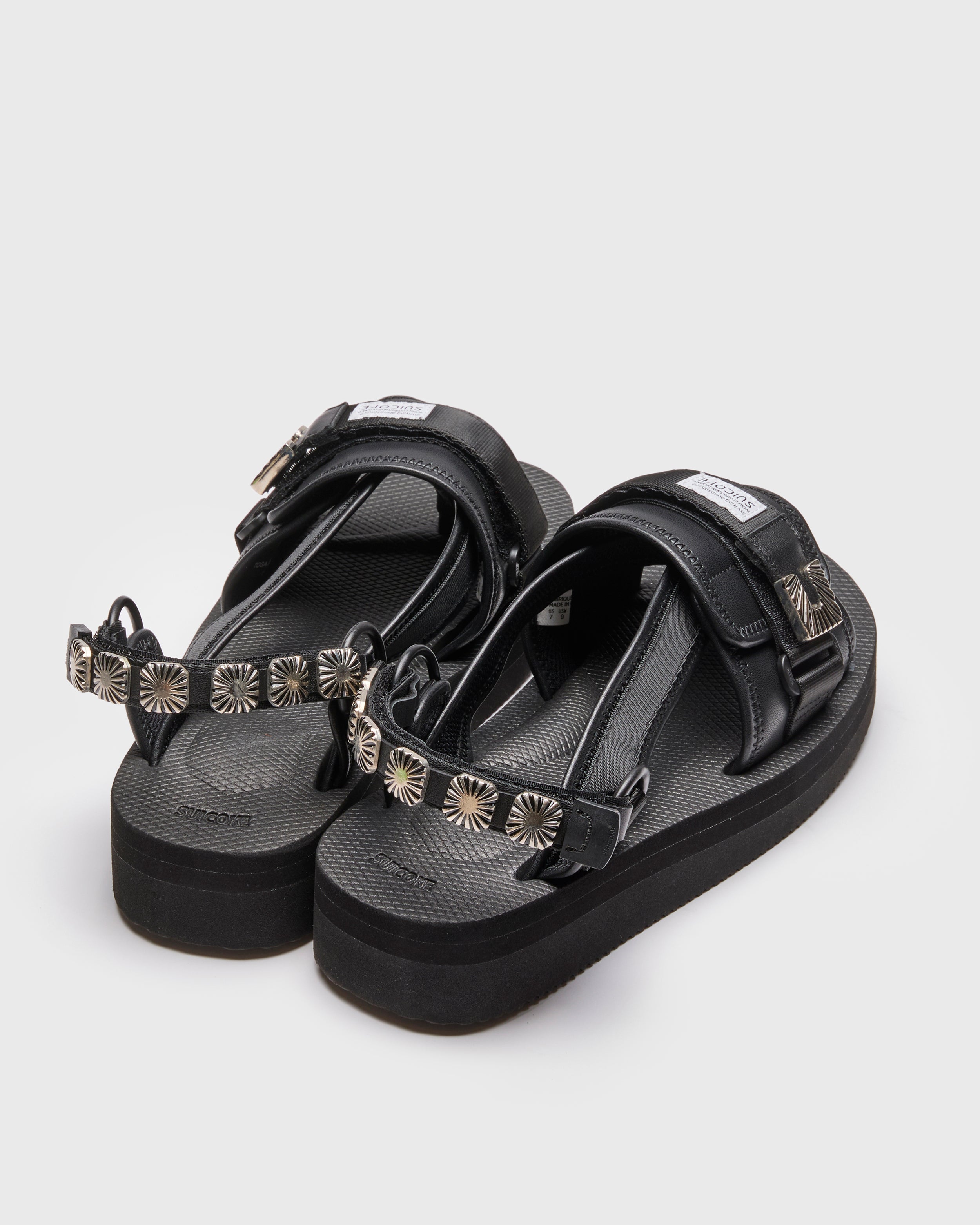 SUICOKE x TOGA TONOPADRI-TOG (OG-387PO-TOG) in BLACK | SUICOKE Official North American Webstore suicoke.ca