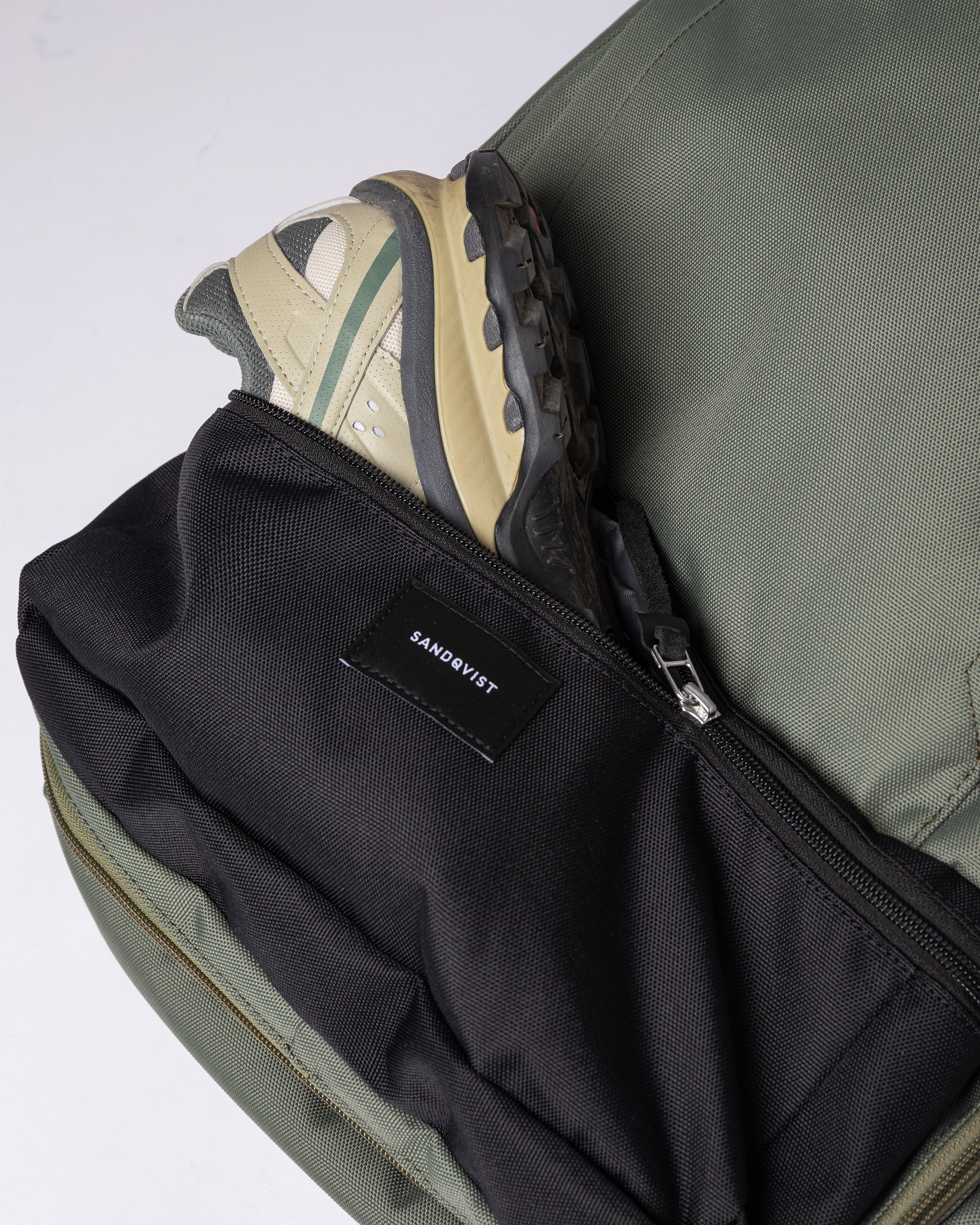 Sandqvist Otis Backpack in Green SQA2182 | Shop from eightywingold an official brand partner for Sandqvist Canada and US.
