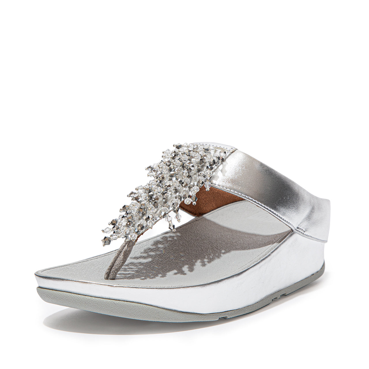 FITFLOP Rumba Beaded Toe-Post Sandals in Silver DR7 | Shop from eightywingold an official brand partner for Fitflop Canada and US.