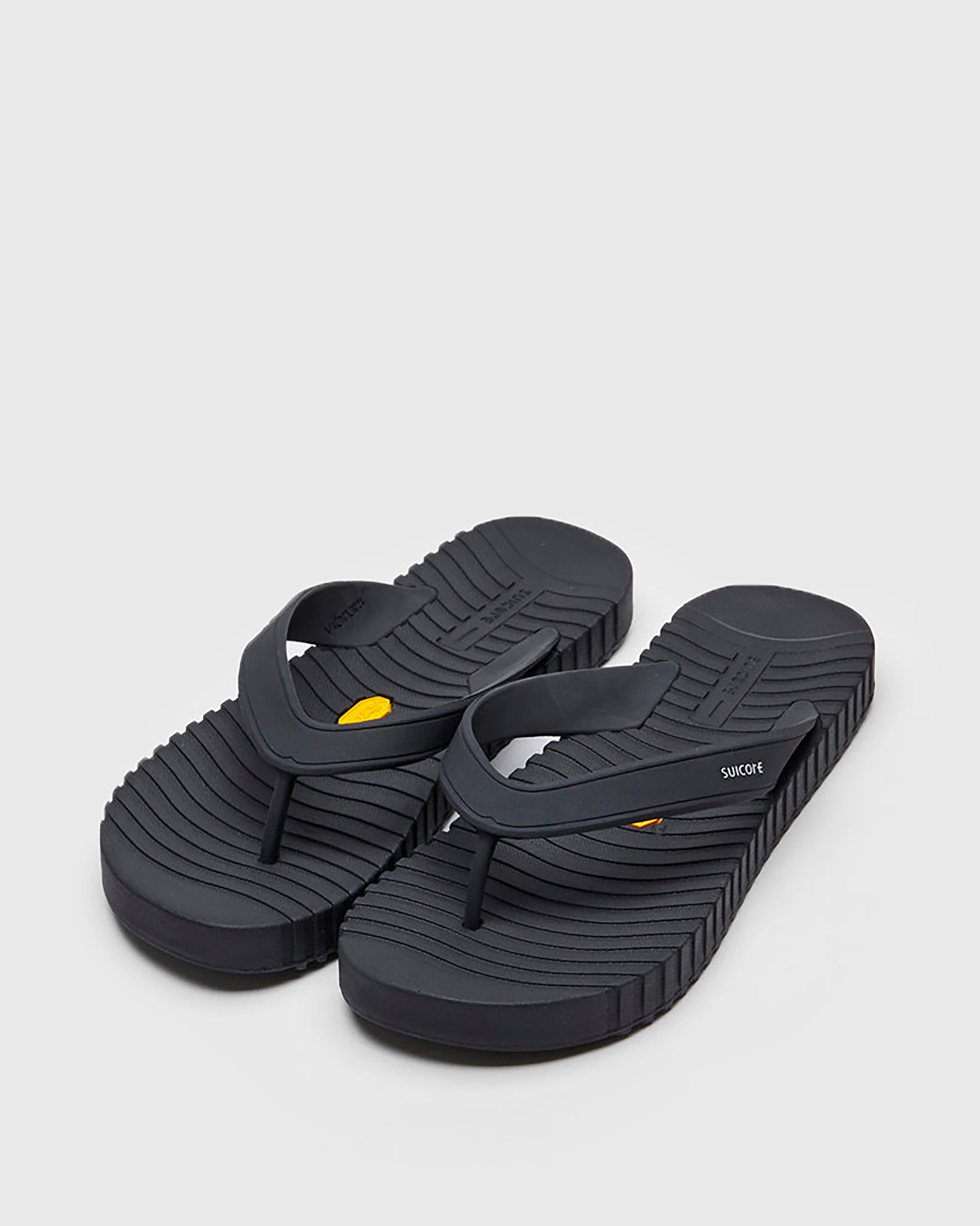 SUICOKE VON SLIDES - Black. From Spring/Summer 2023 collection on SUICOKE Official US & Canada Webstore.