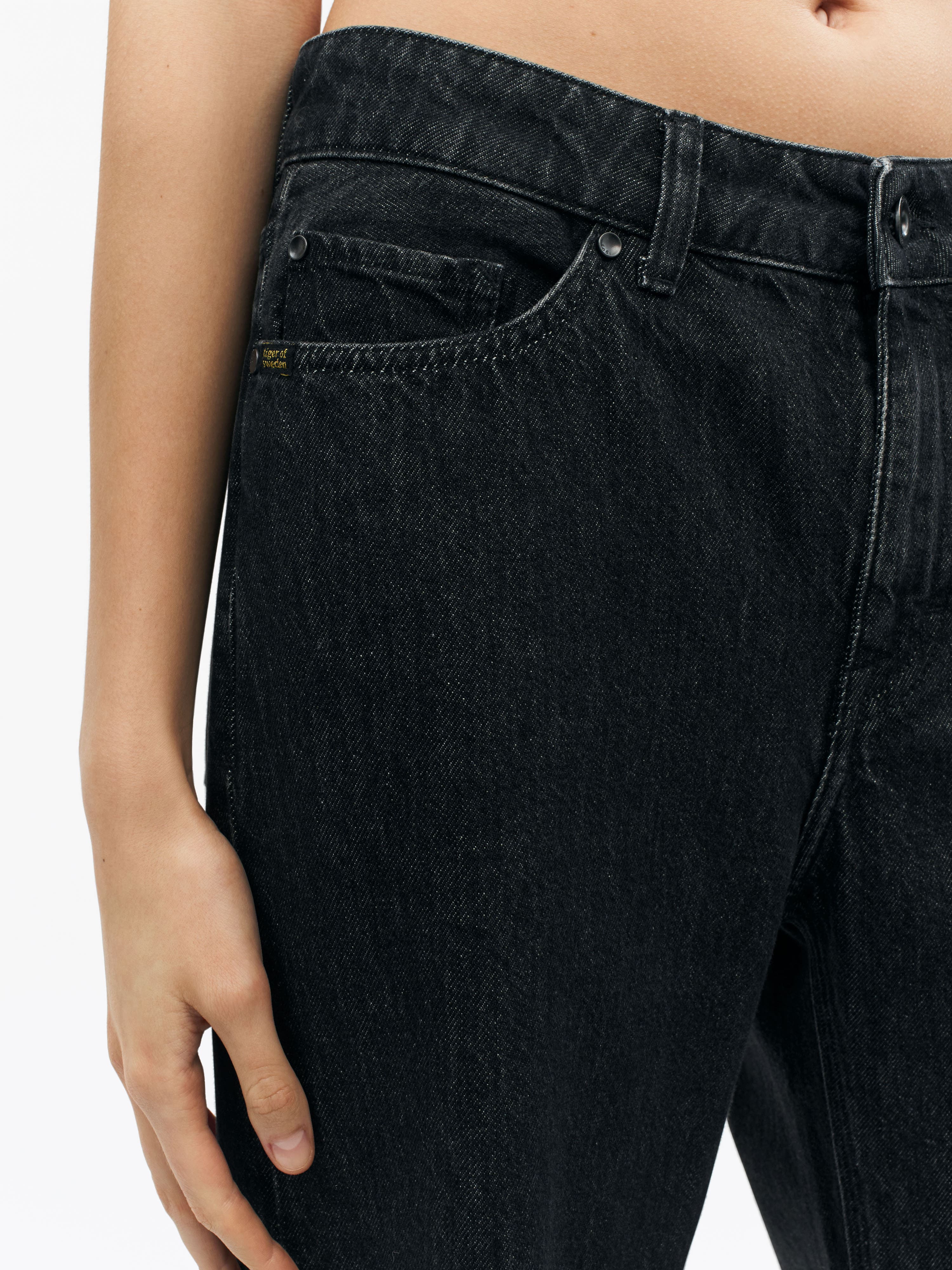 TIGER OF SWEDEN Kinne Jeans in Black S72336001 | eightywingold 
