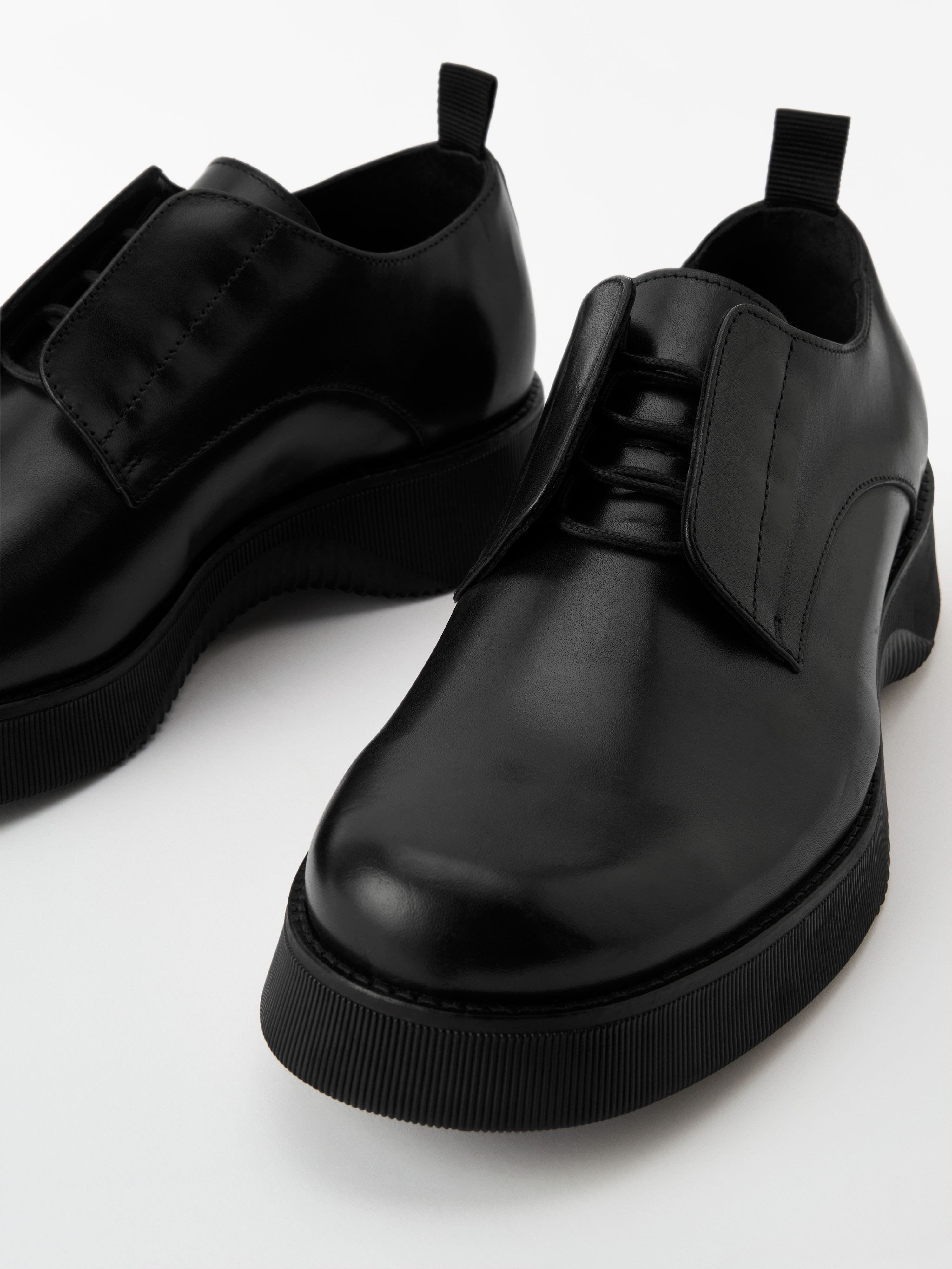 Tiger Of Sweden Souler Shoe in Black T71133010 | Shop from eightywingold an official brand partner for Tiger Of Sweden in Canada and US.