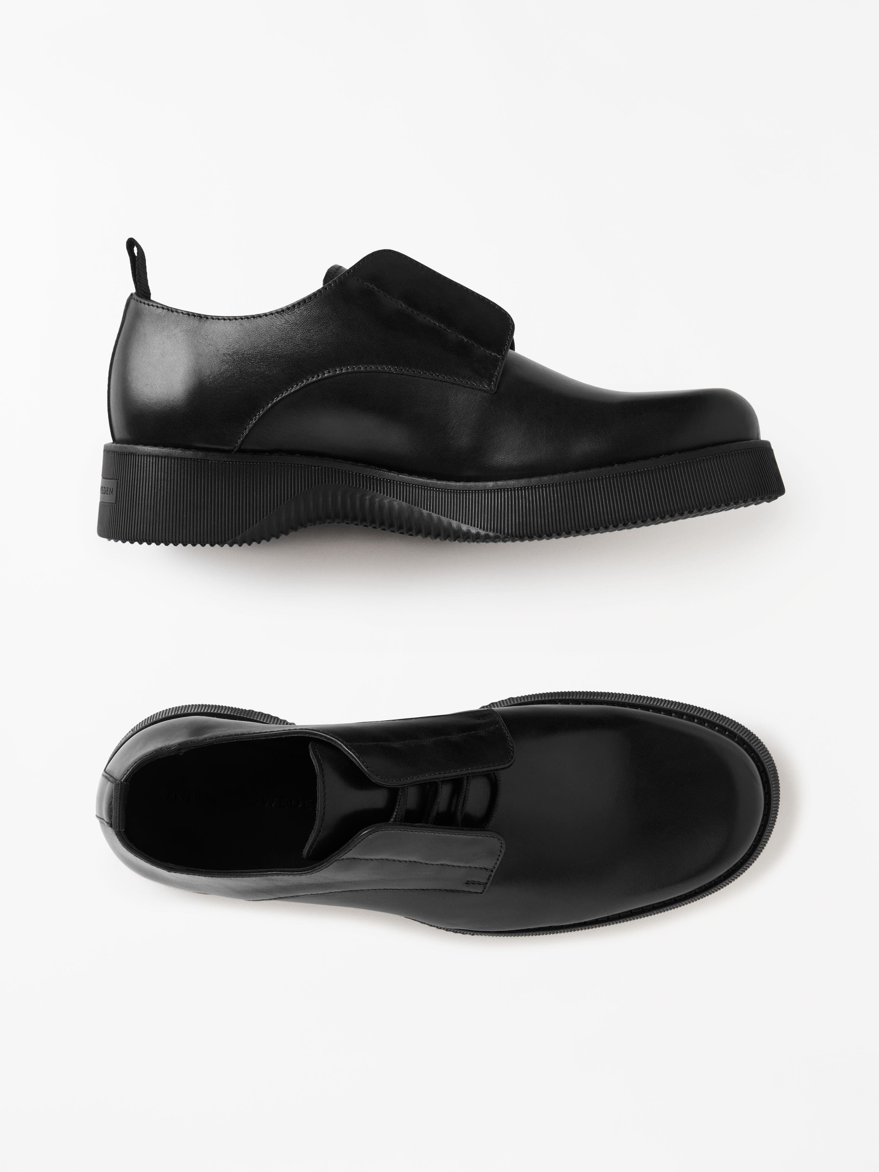 Tiger Of Sweden Souler Shoe in Black T71133010 | Shop from eightywingold an official brand partner for Tiger Of Sweden in Canada and US.
