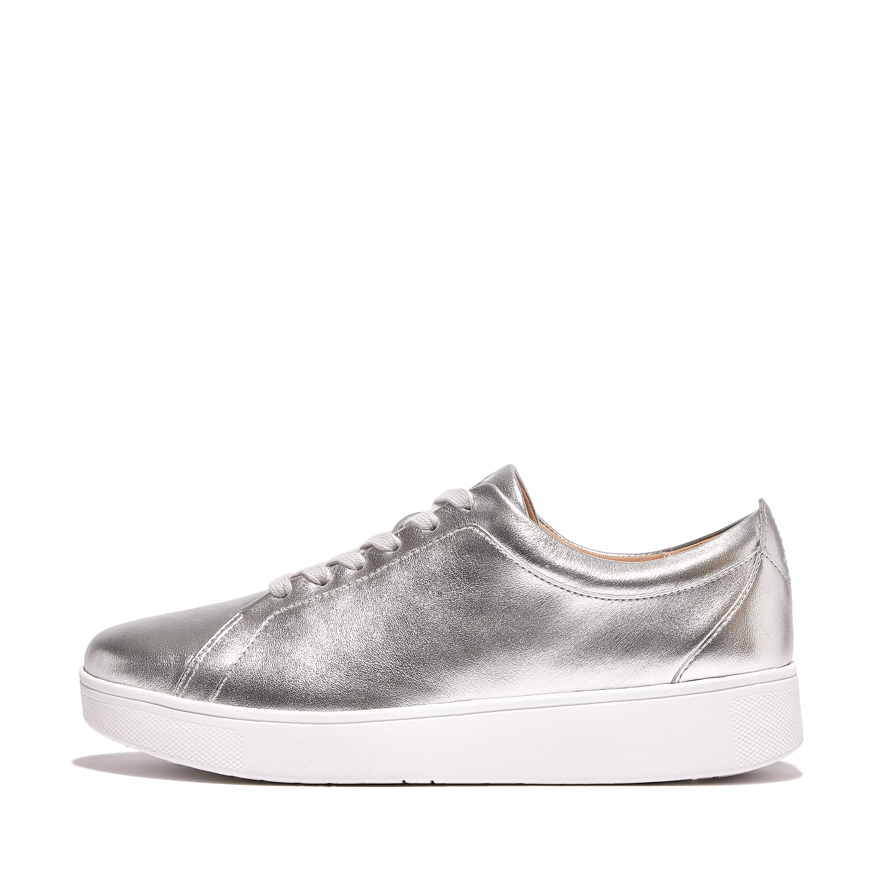 FITFLOP Rally Metallic Backtab Sneakers in Silver X22 | Shop from eightywingold an official brand partner for Fitflop Canada and US.