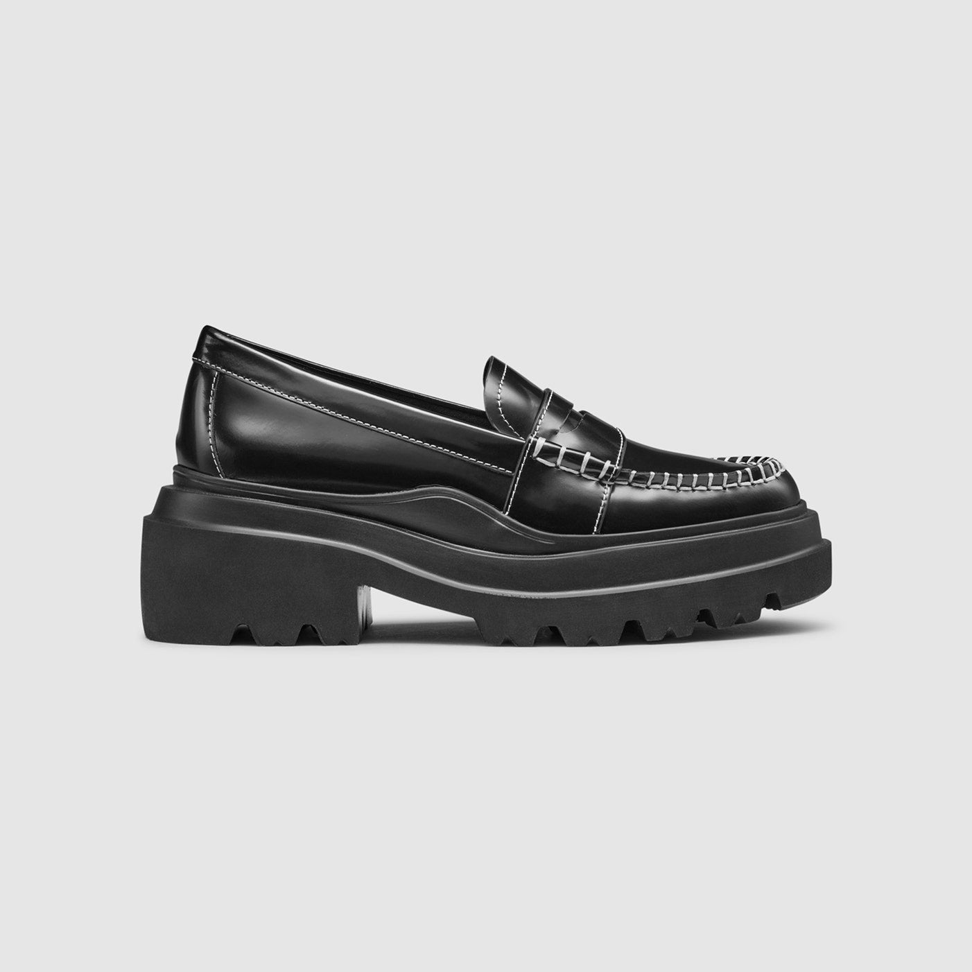 G.H Bass Ella Platform Loafers in Black BAX3D999 | Shop from eightywingold an official brand partner for G.H. Bass in Canada and US.