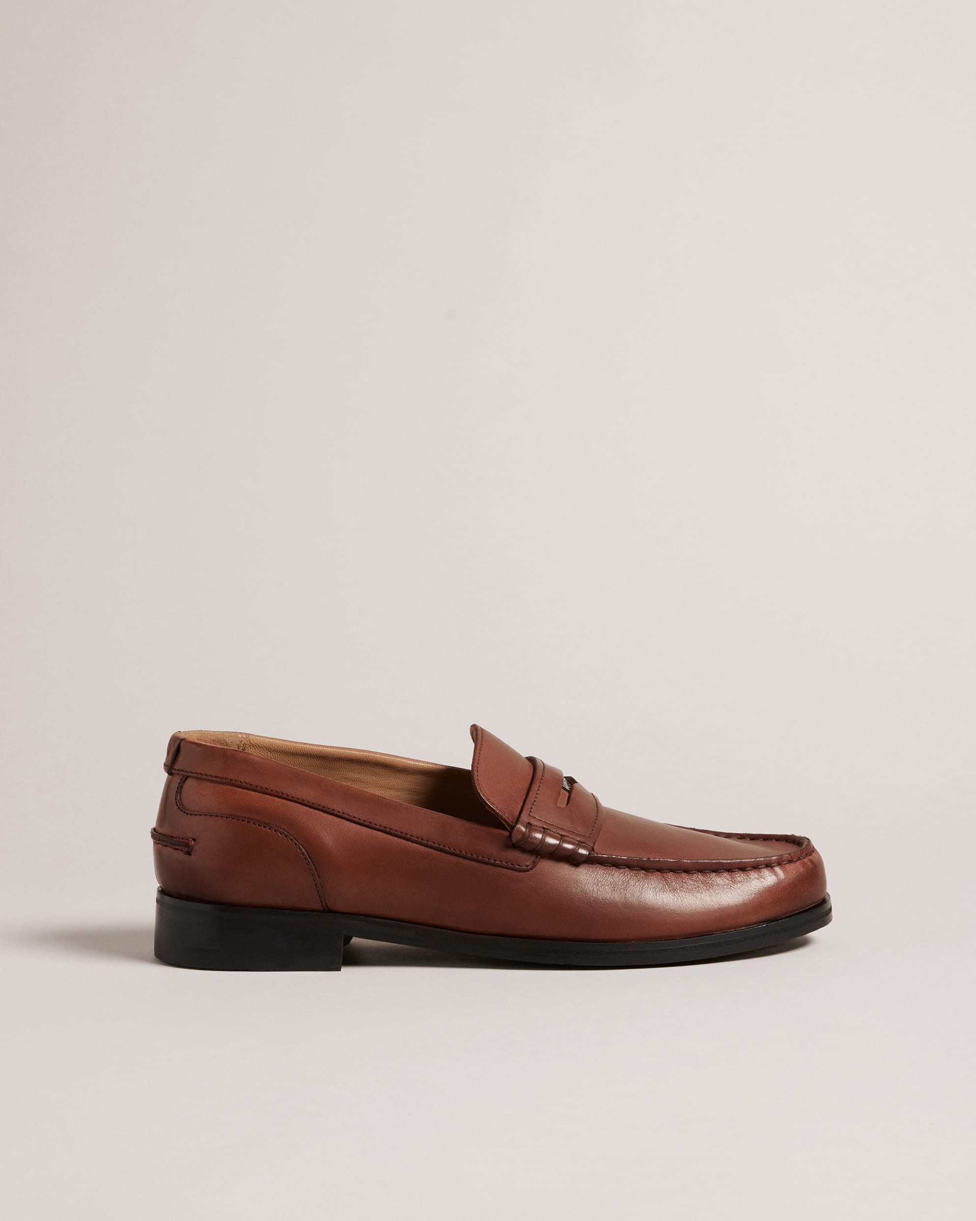 TIRYMEW Loafer in Brown