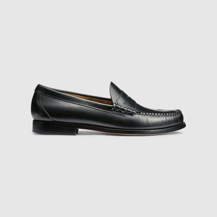 G.H. Bass Larson Weejuns Loafer in Black BAZ1W002 | Shop from eightywingold an official brand partner for G.H. Bass Canada and US. 