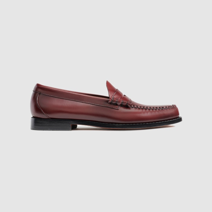 G.H. Bass Larson Weejuns Loafer in Wine BAZ1W002 | Shop from eightywingold an official brand partner for G.H. Bass Canada and US. 