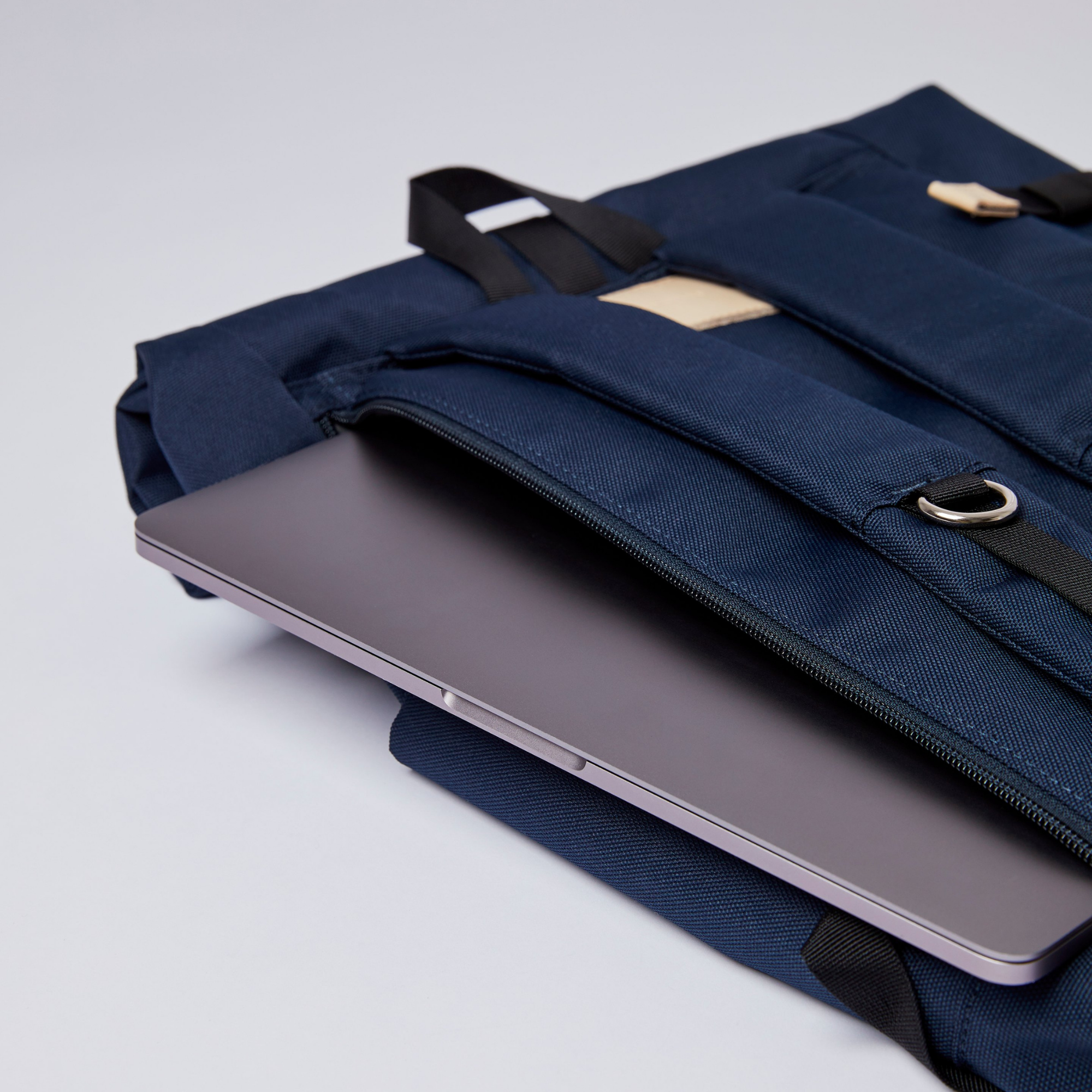 Sandqvist Ilon Backpack in Navy SQA1498| Shop from eightywingold an official brand partner for Sandqvist Canada and US. 