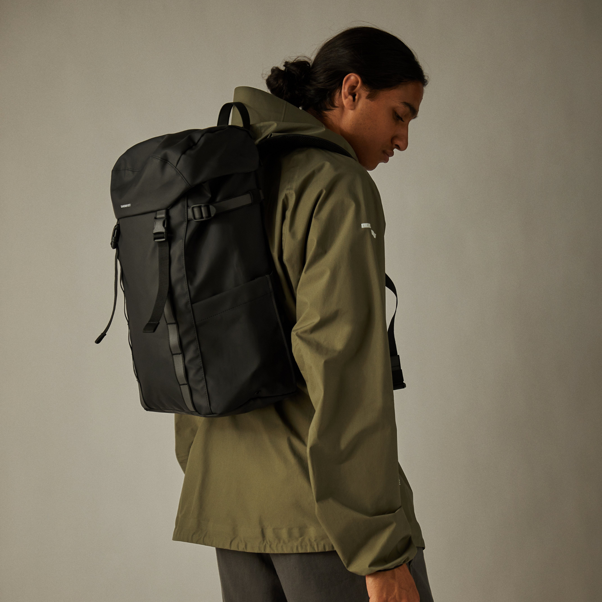 Sandqvist Jonatan Backpack in Black SQA2067| Shop from eightywingold an official brand partner for Sandqvist Canada and US. 