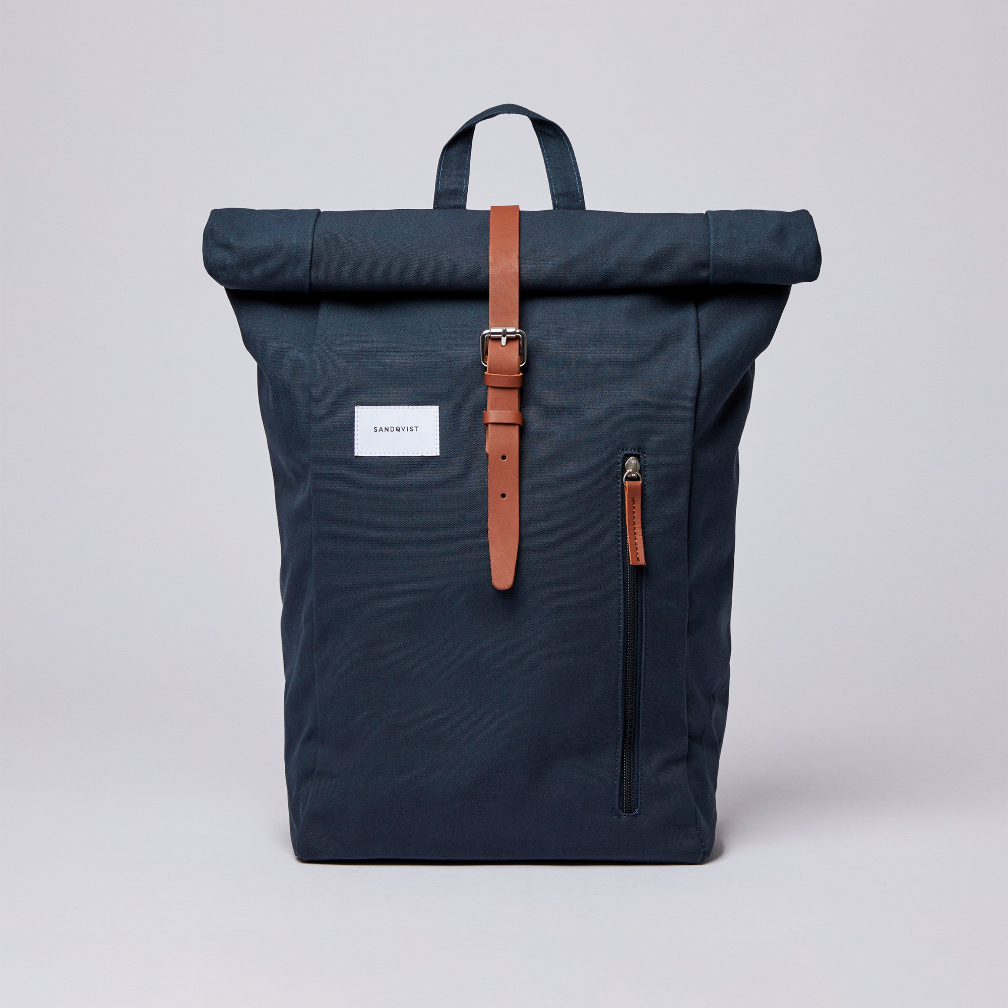 Sandqvist Dante Backpack in Navy SQA2281| Shop from eightywingold an official brand partner for Sandqvist Canada and US. 